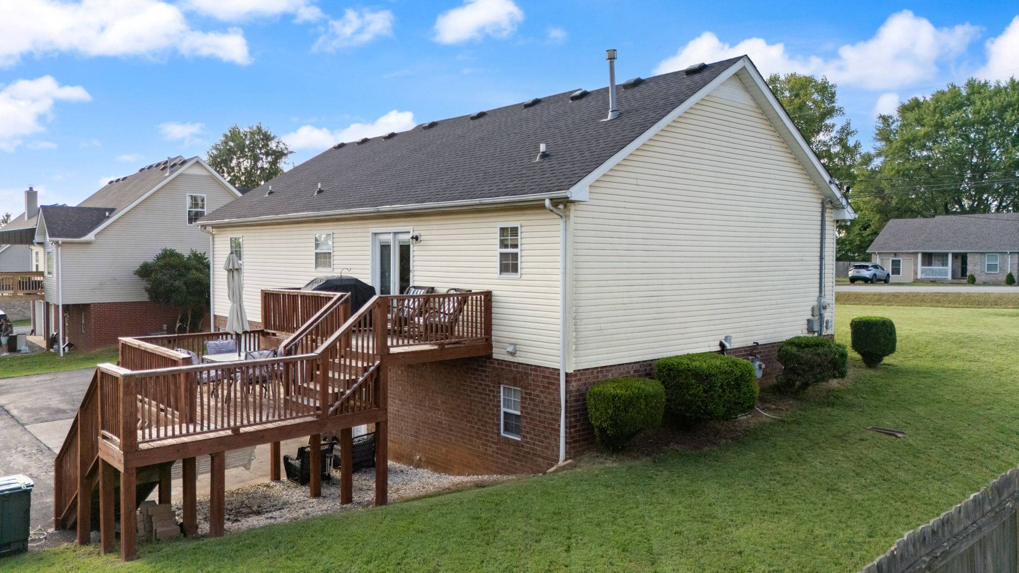 Portland, TN 37148,909 College St