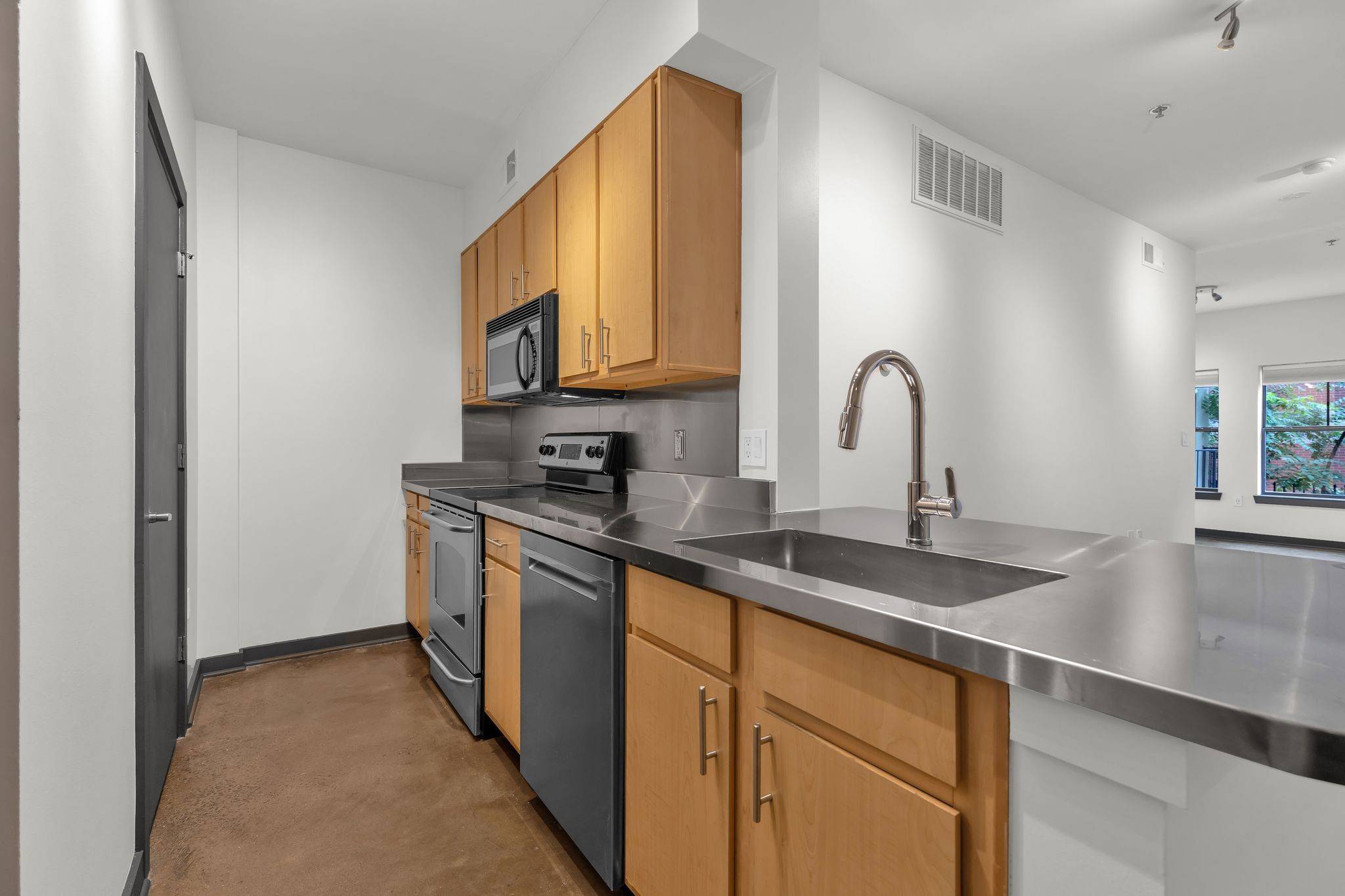 Nashville, TN 37203,1803 Broadway #213