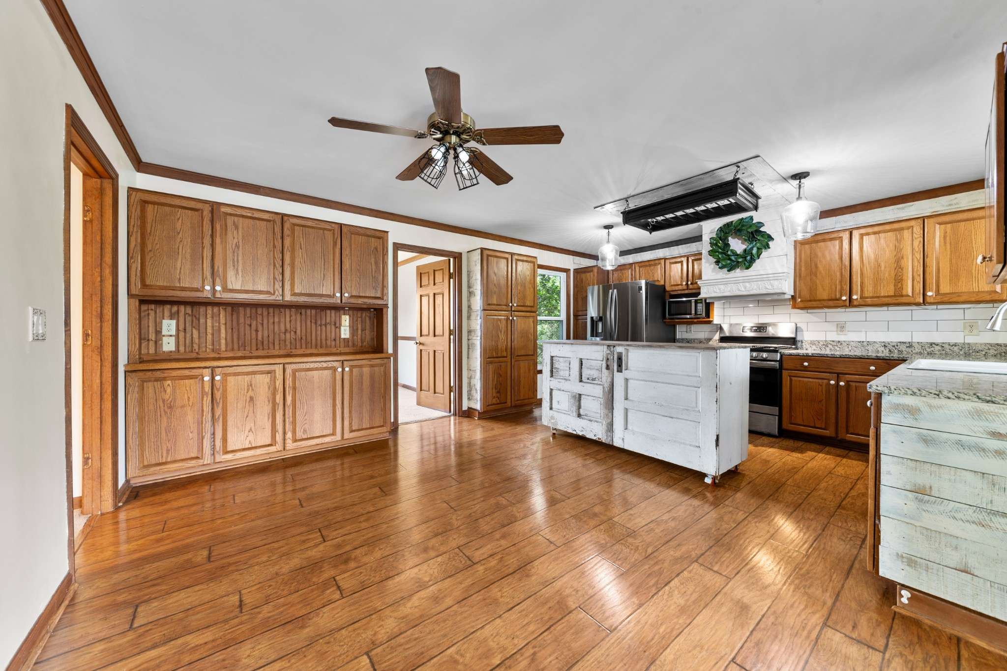 Mount Pleasant, TN 38474,1056 S Cross Bridges Rd