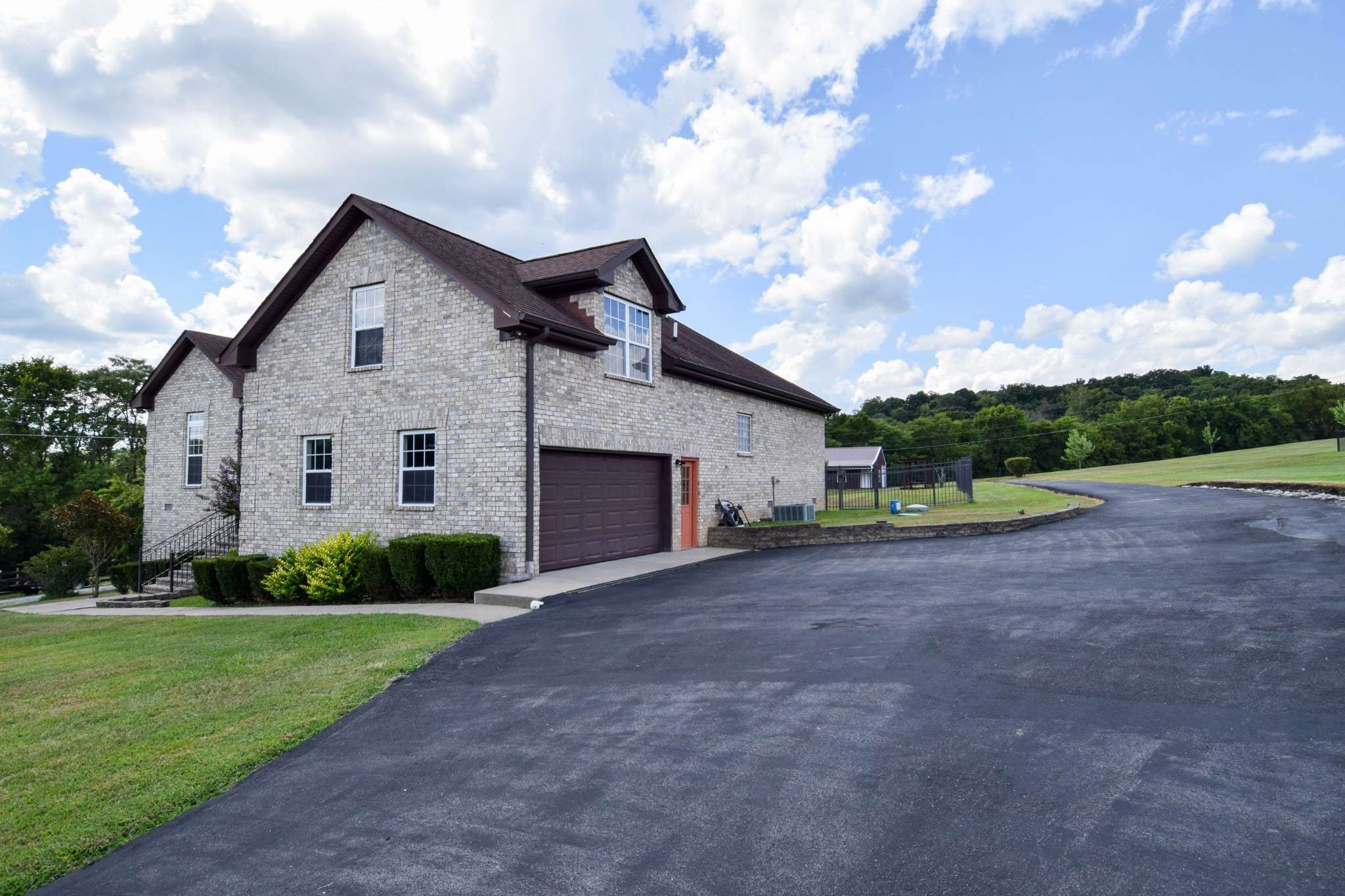 Gallatin, TN 37066,167 Bushs Ln