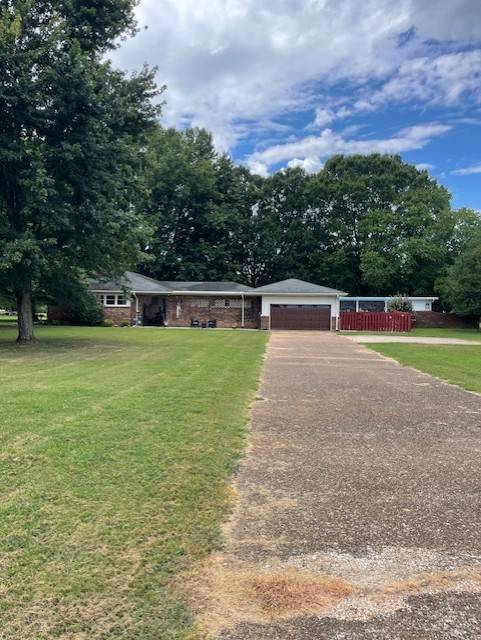 Lawrenceburg, TN 38464,111 Grandview Dr