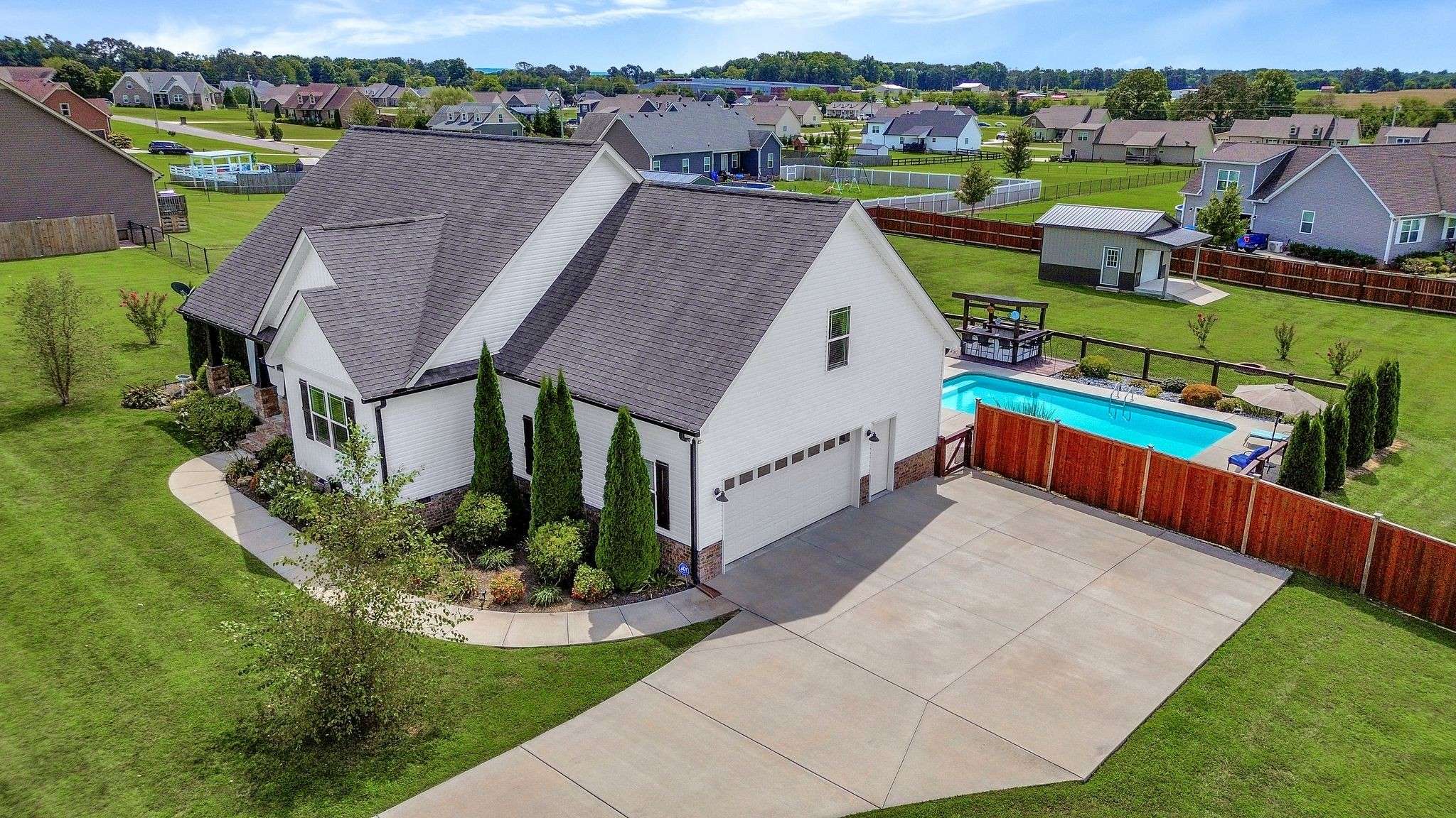 Manchester, TN 37355,239 EXECUTIVE CT