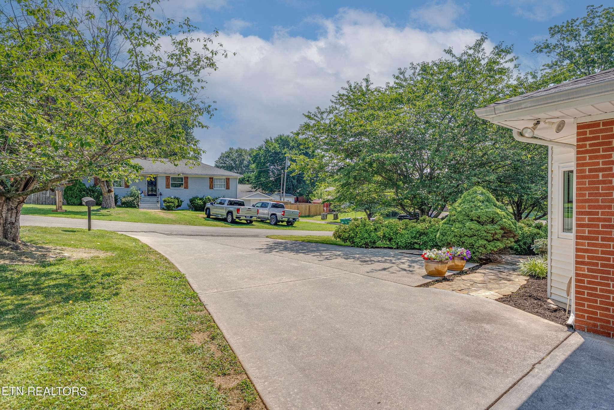 Maryville, TN 37804,115 Harvey St