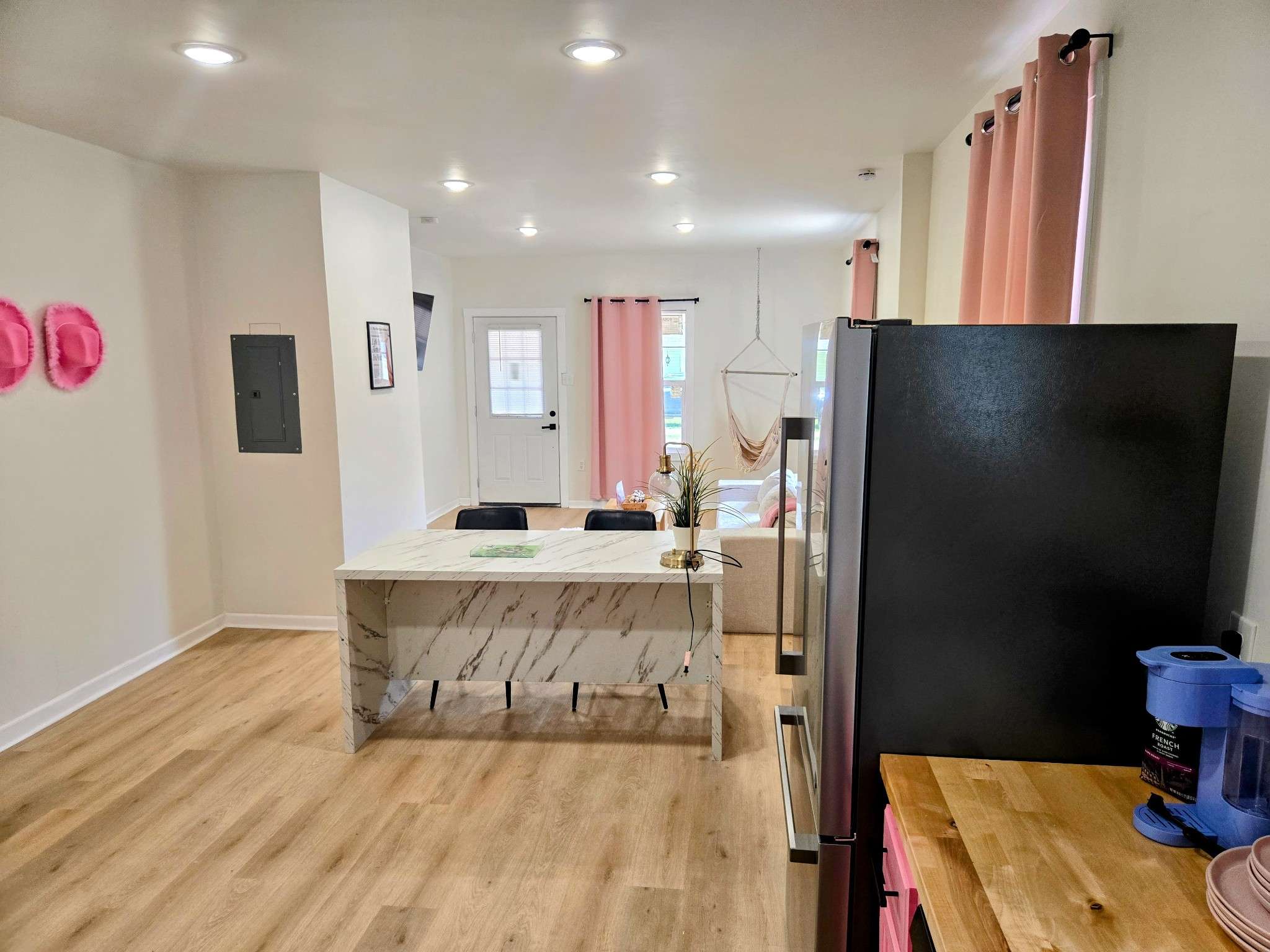 Jackson, TN 38301,426 W King St