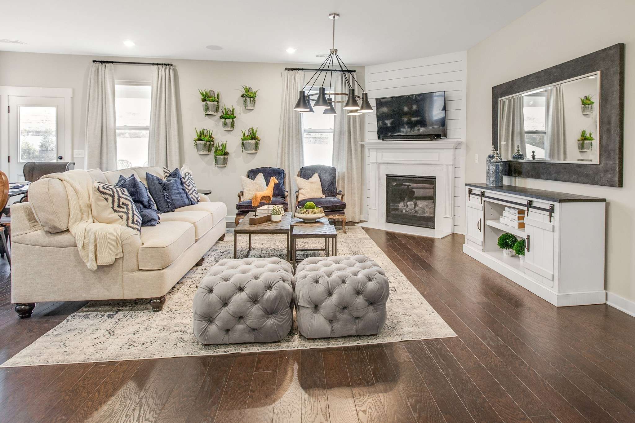 Hendersonville, TN 37075,308 Whispering Pine Lane