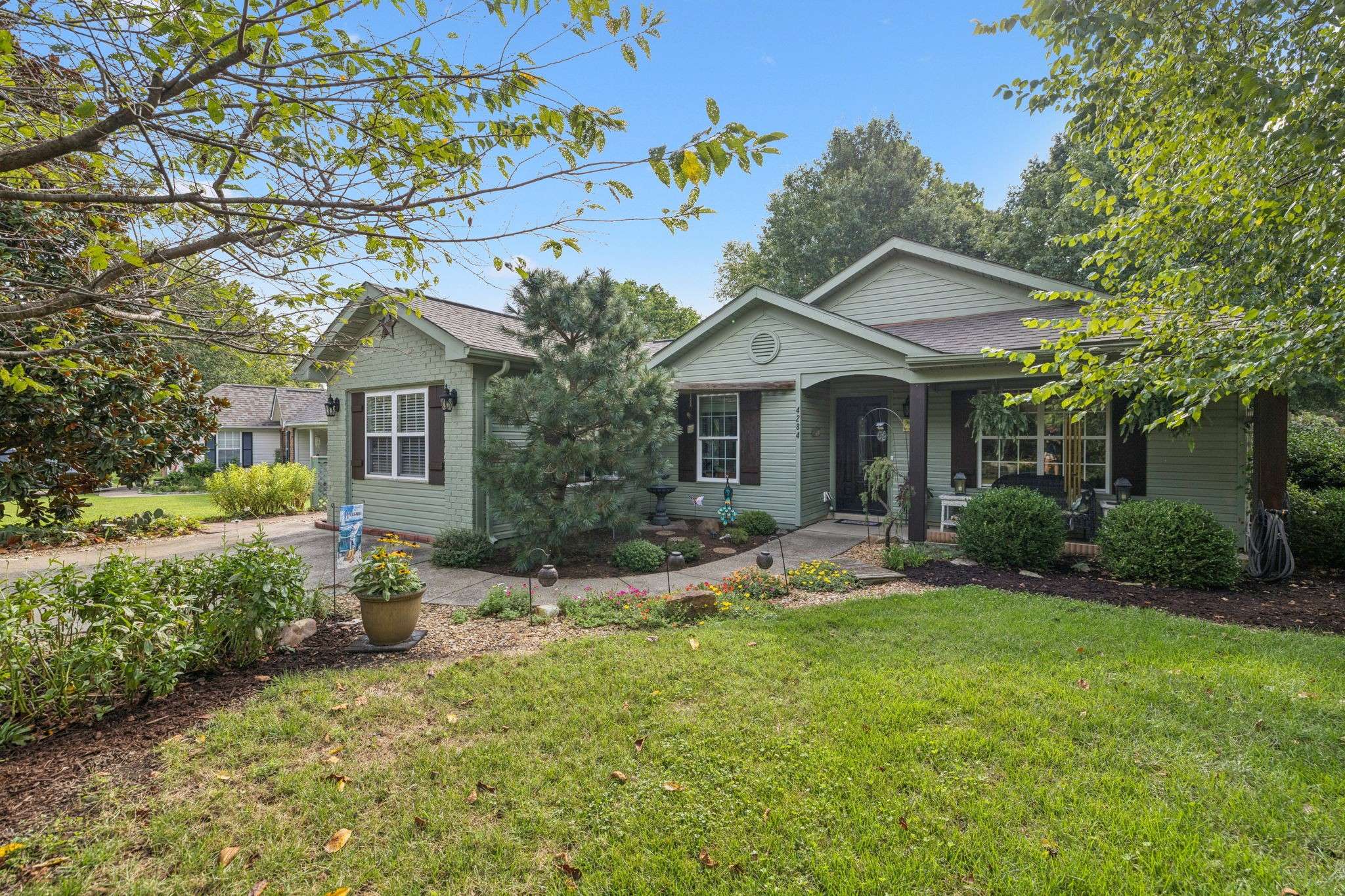 Antioch, TN 37013,4284 Laurenwood Dr