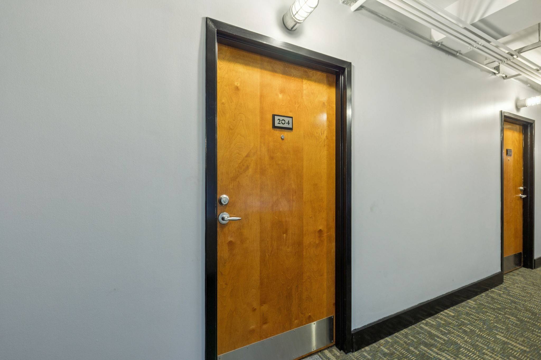 Nashville, TN 37203,700 Church St #204