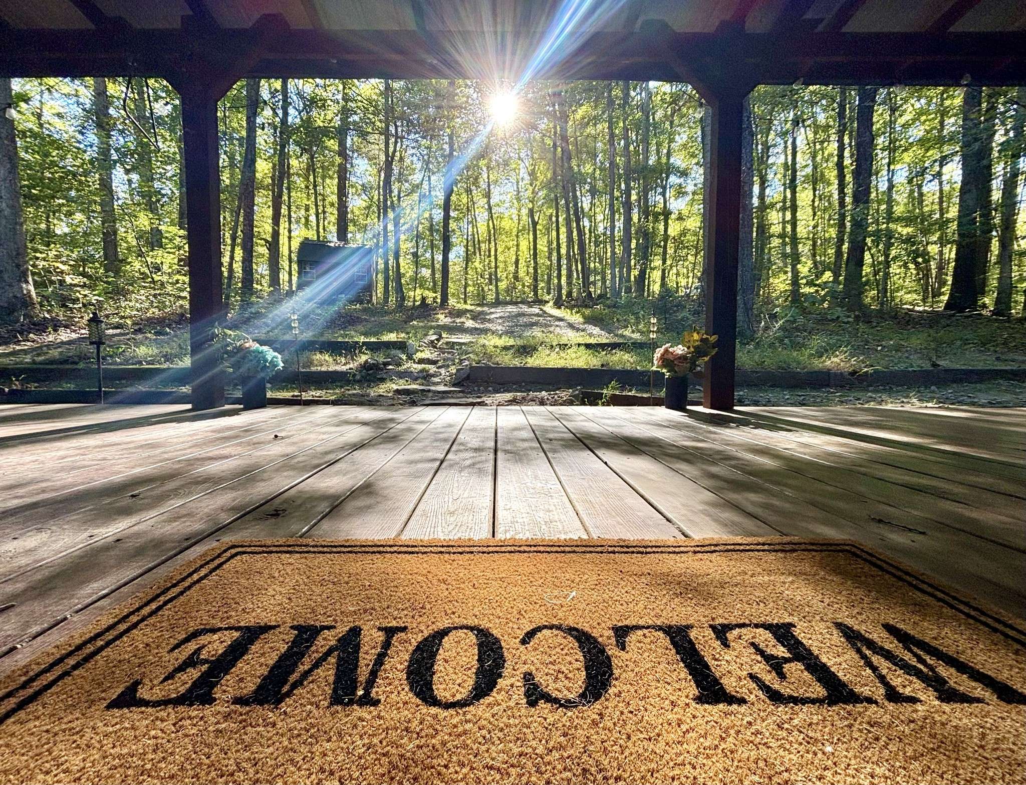 Woodlawn, TN 37191,4261 Lake Rd