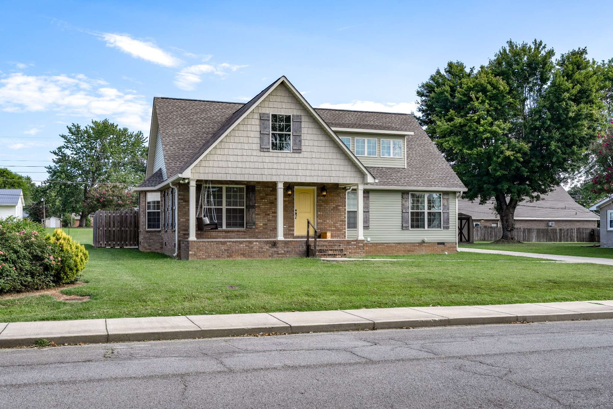 Lawrenceburg, TN 38464,602 7th St