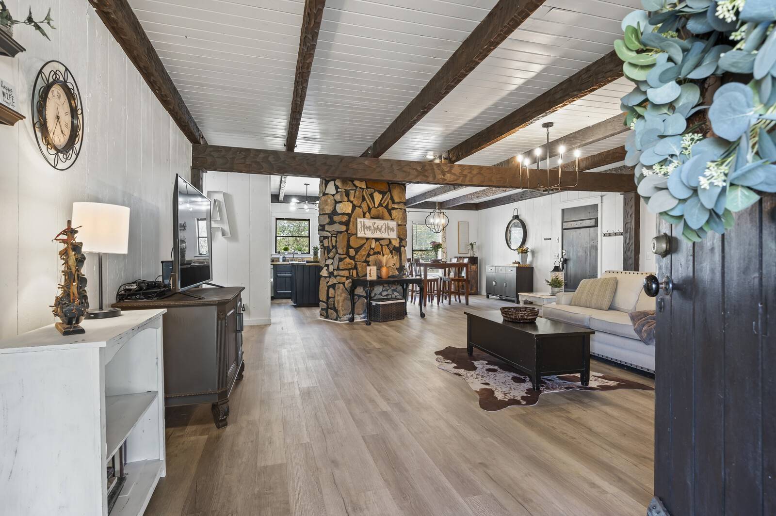 White House, TN 37188,104 Brooklawn Dr