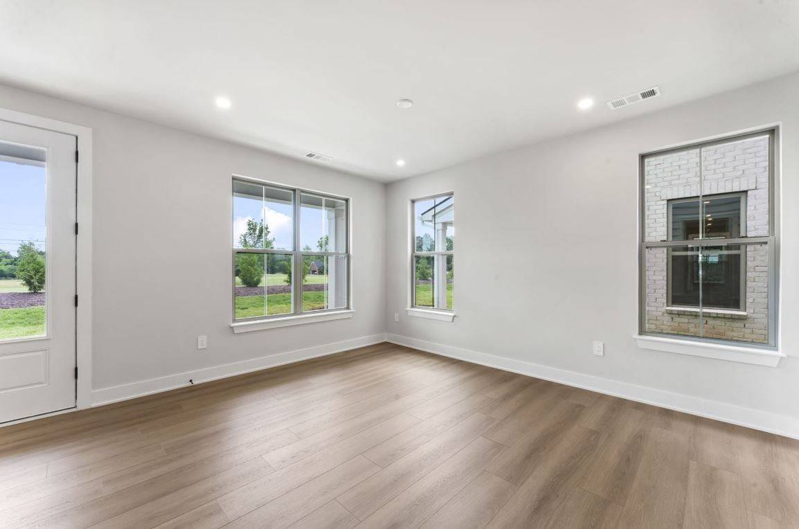 Murfreesboro, TN 37129,2615 Wilkinson Pike #7A