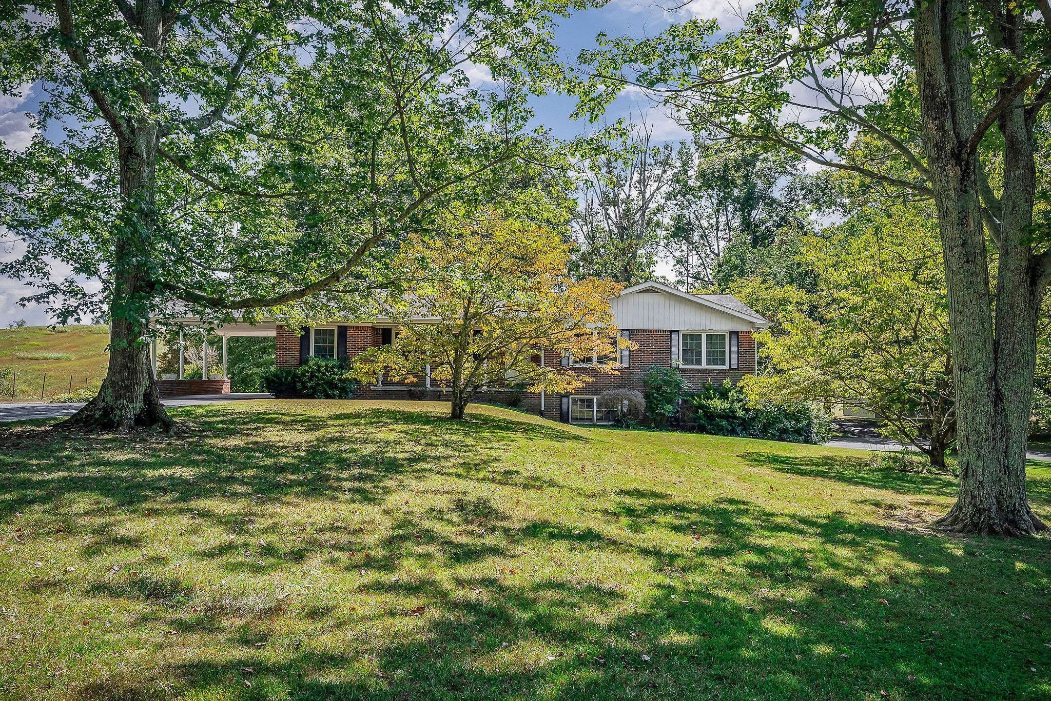 Byrdstown, TN 38549,5036 Pendergrass Rd