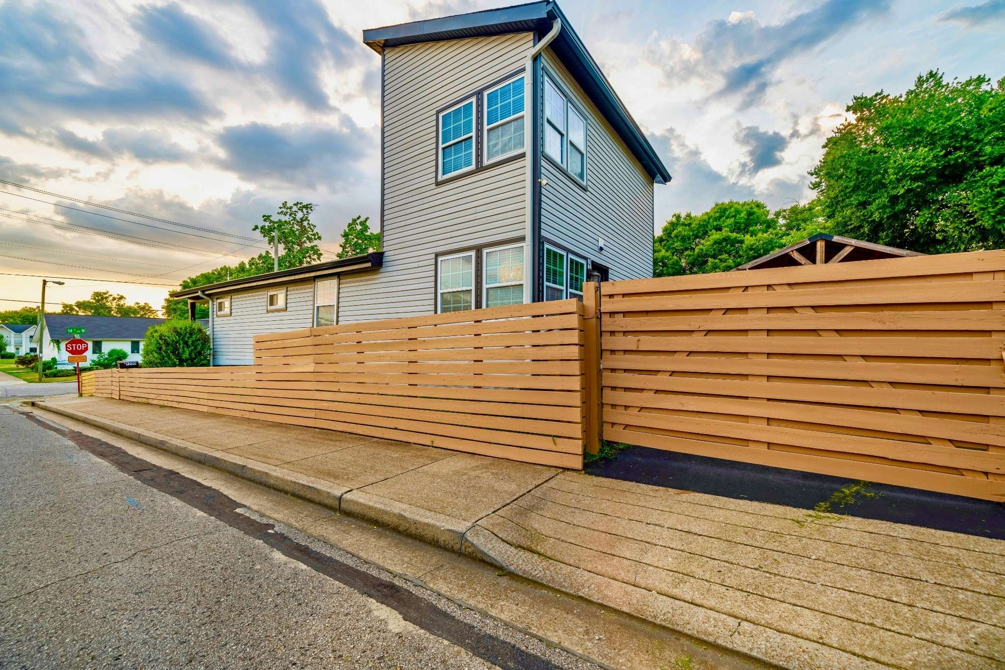 Nashville, TN 37208,1700 14th Ave #N