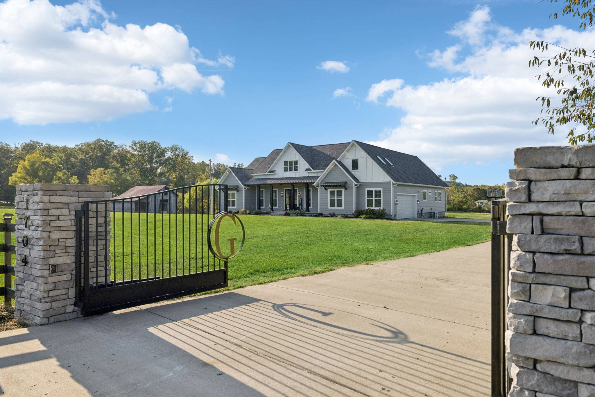 Kingston Springs, TN 37082,1704 Highway 70