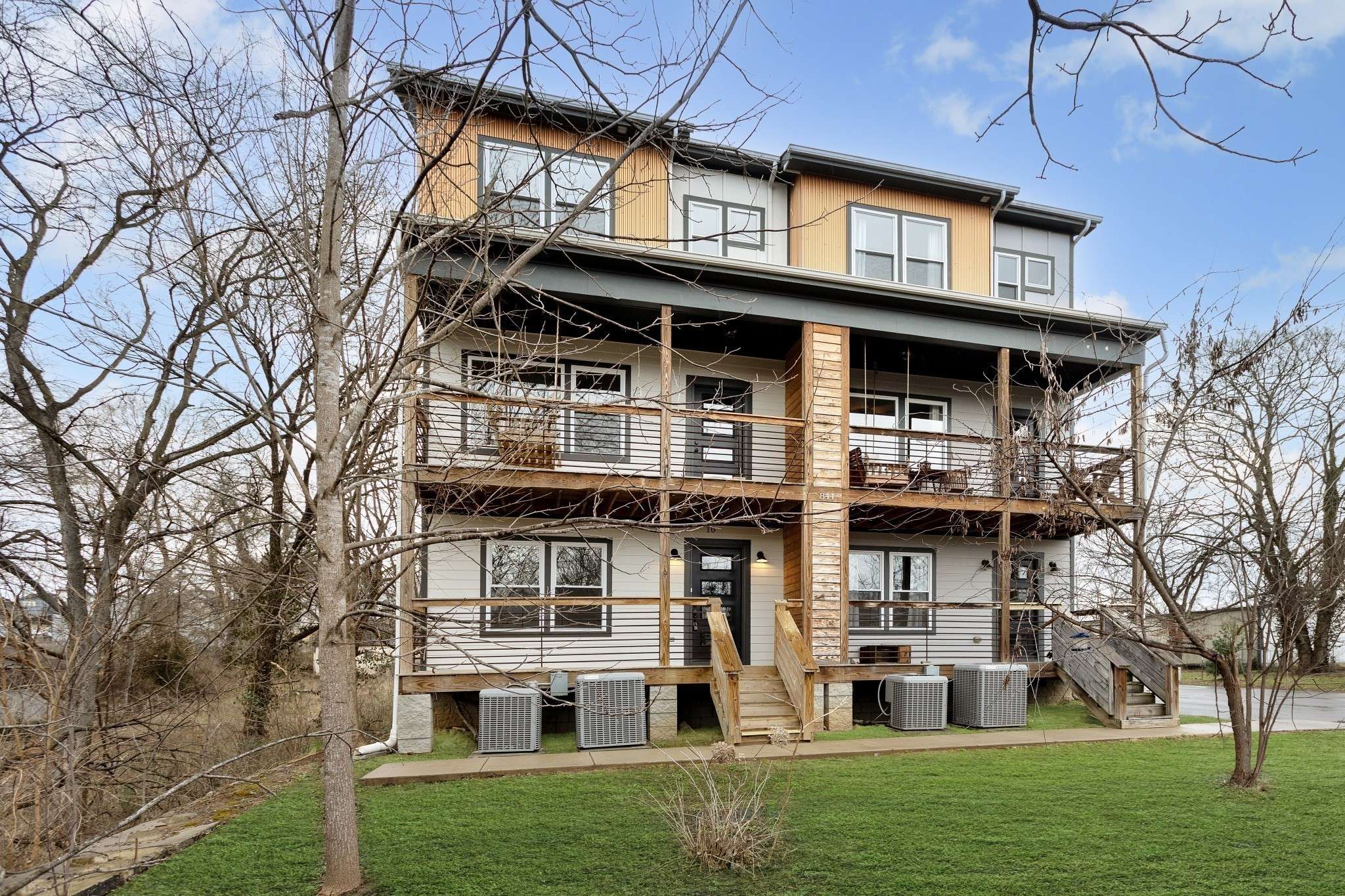 Nashville, TN 37207,844 Cherokee Ave #10