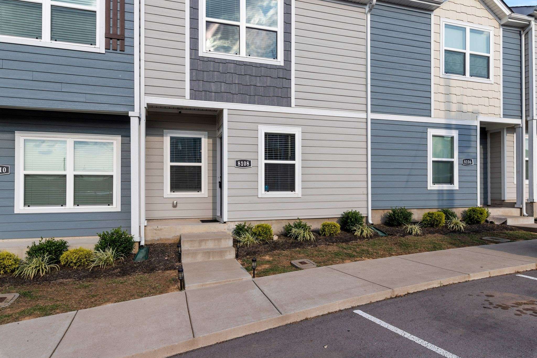 La Vergne, TN 37086,8108 Logan Dr