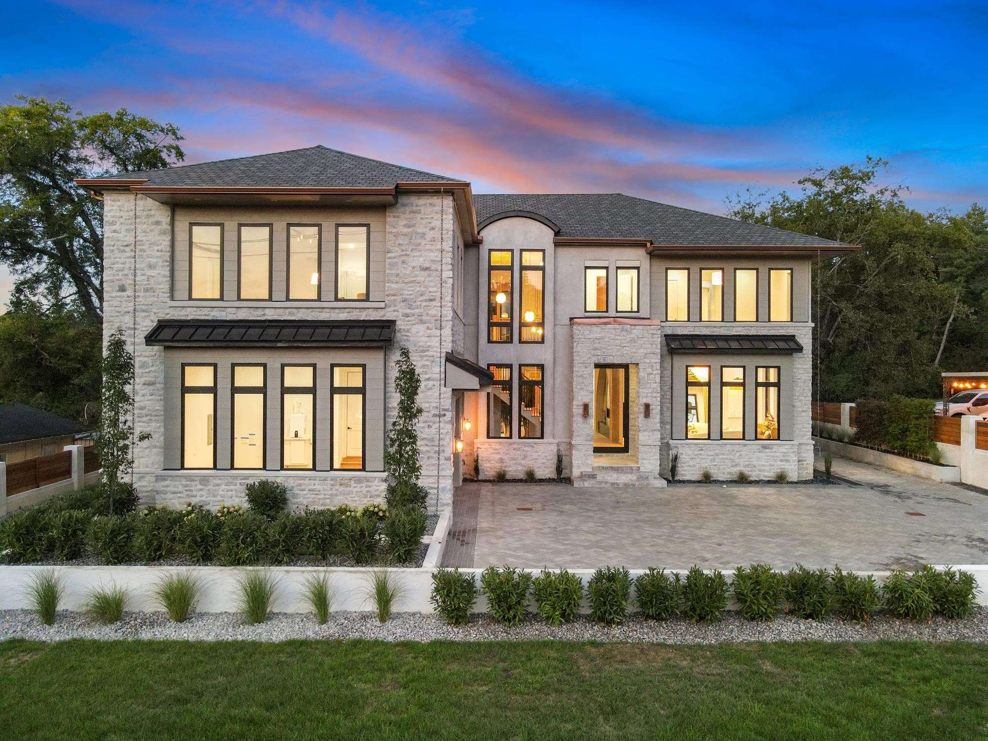 Nashville, TN 37205,860 Brook Hollow Rd