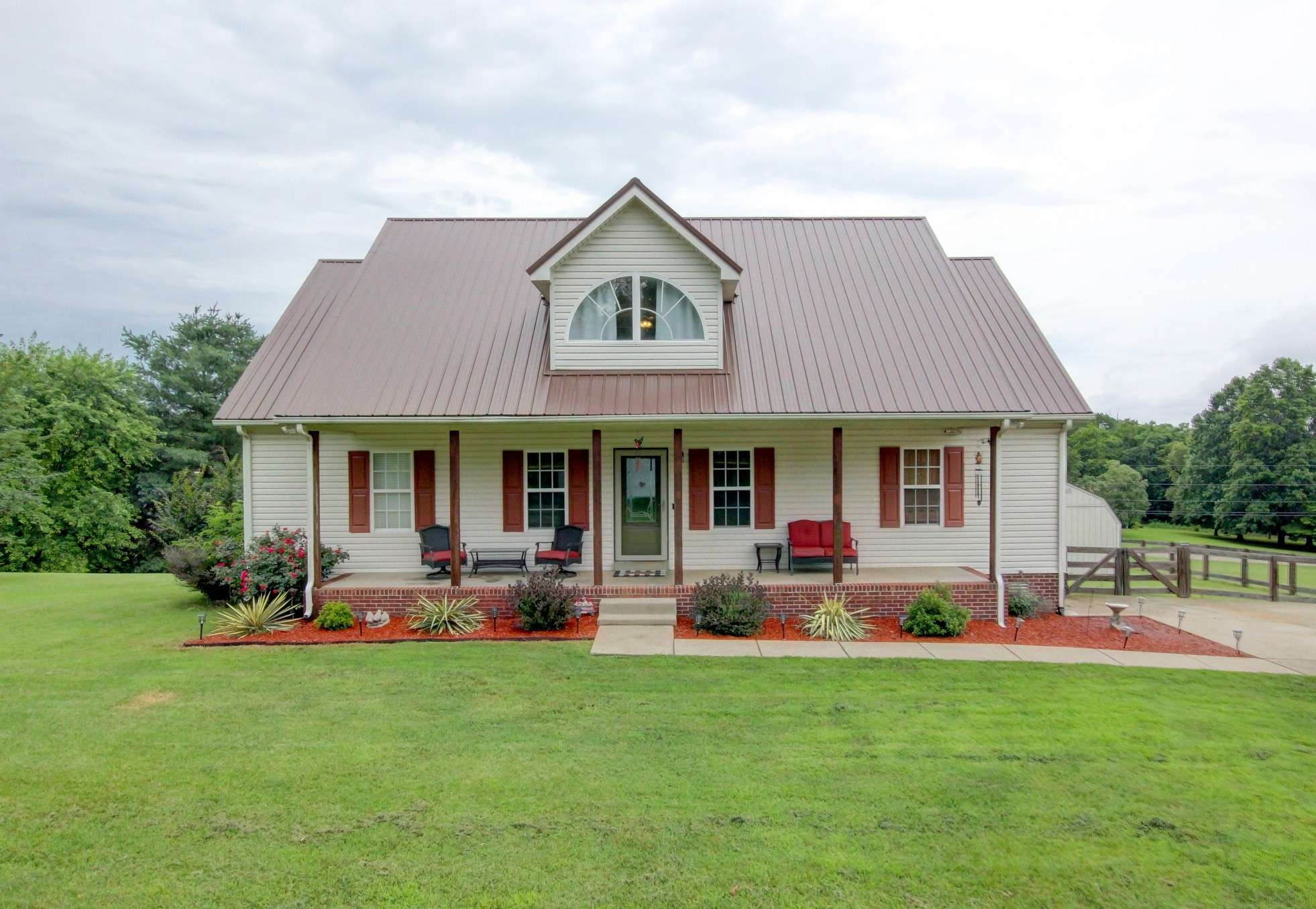 Chapmansboro, TN 37035,2964 Sweethome Rd