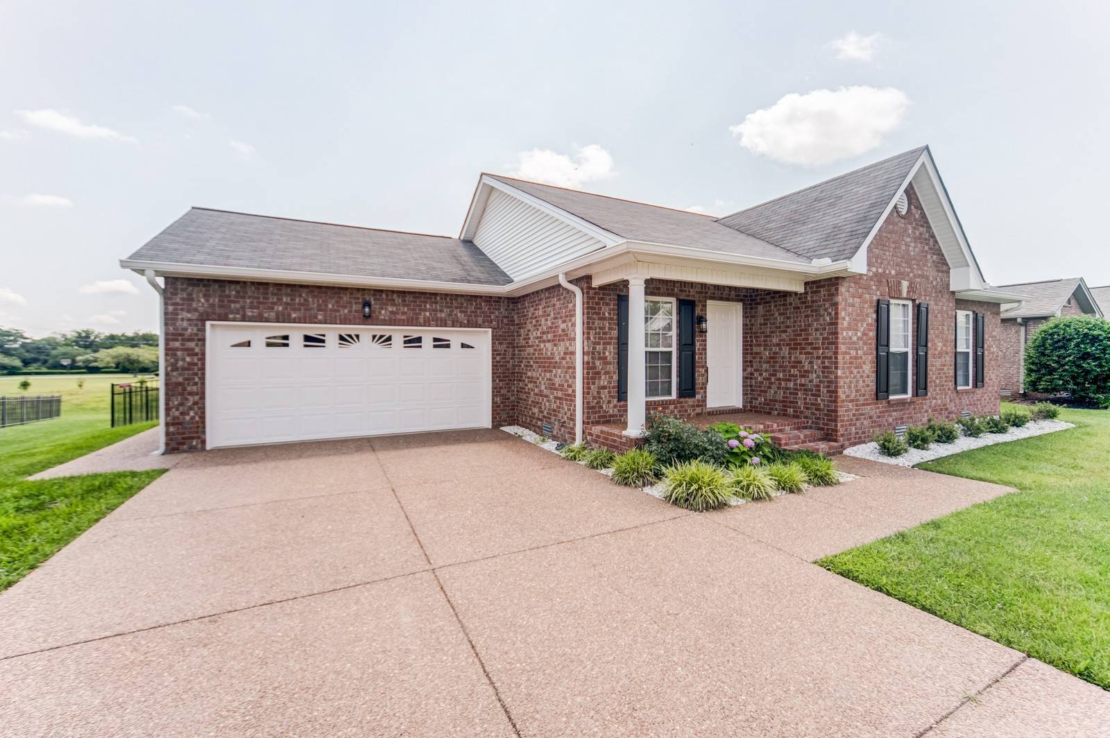 Gallatin, TN 37066,177 Hedgeway Ct