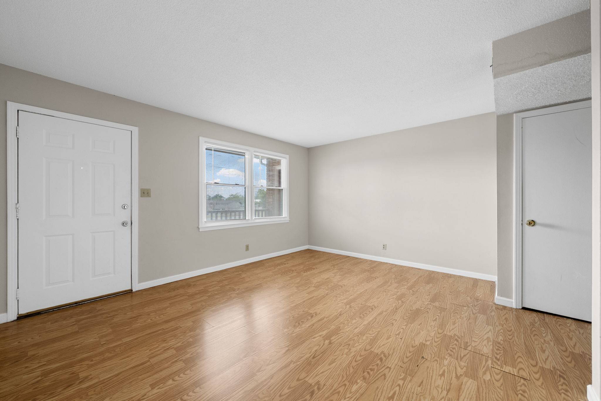 Clarksville, TN 37042,146 Darlene Dr #B