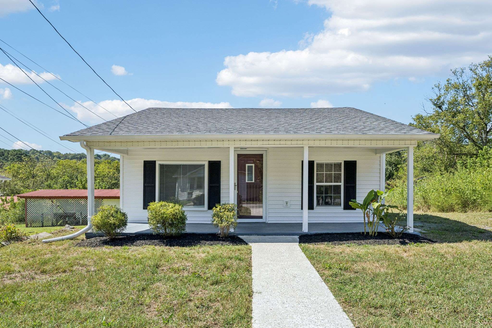 Dowelltown, TN 37059,207 Sims St