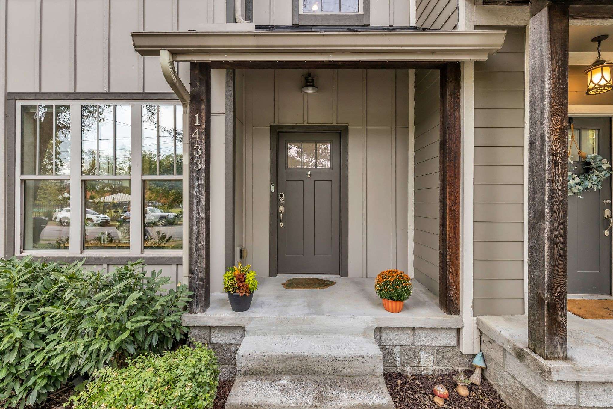 Nashville, TN 37212,1433 14th Ave #S