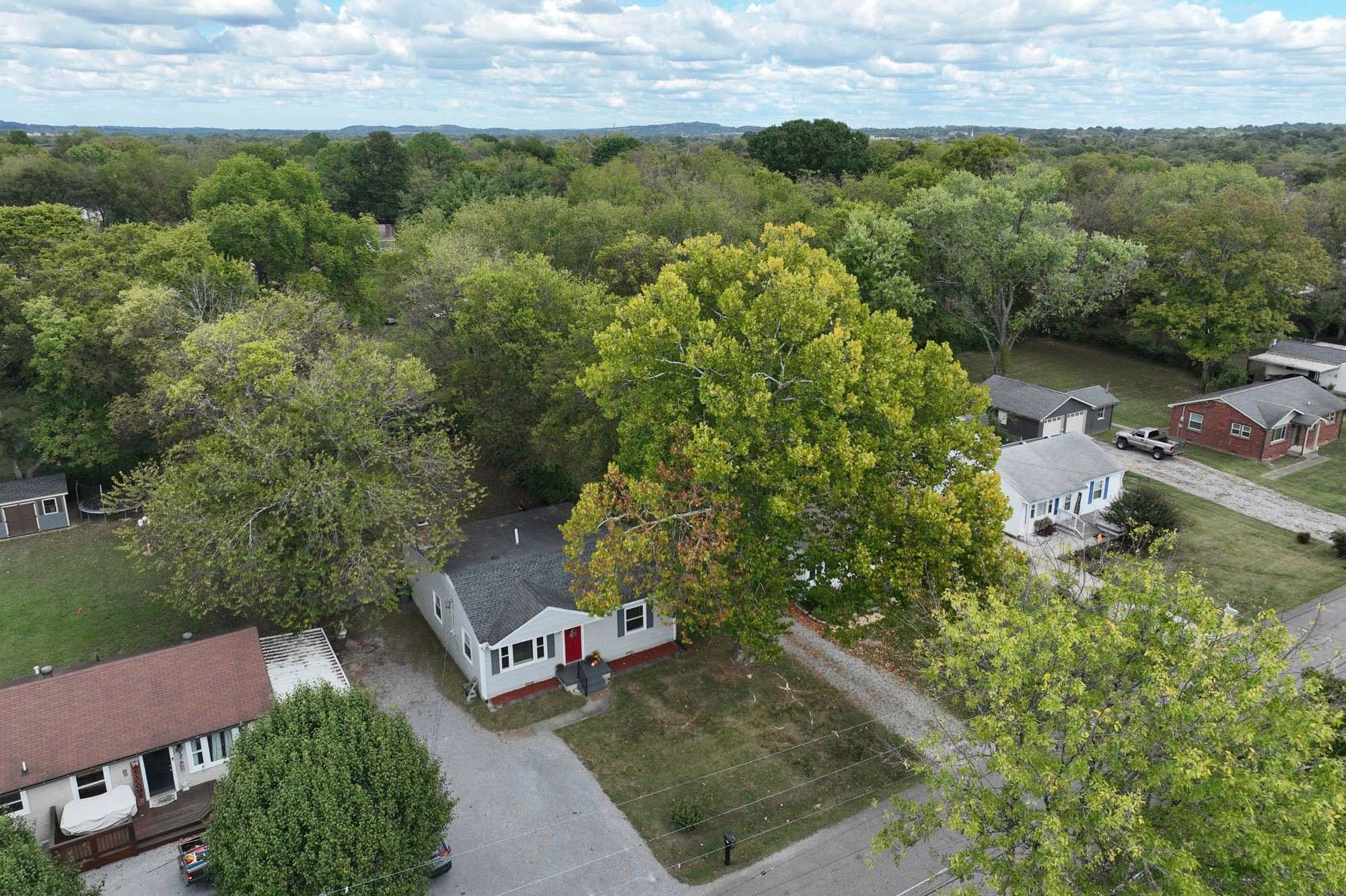 Hendersonville, TN 37075,212 Nokes Dr