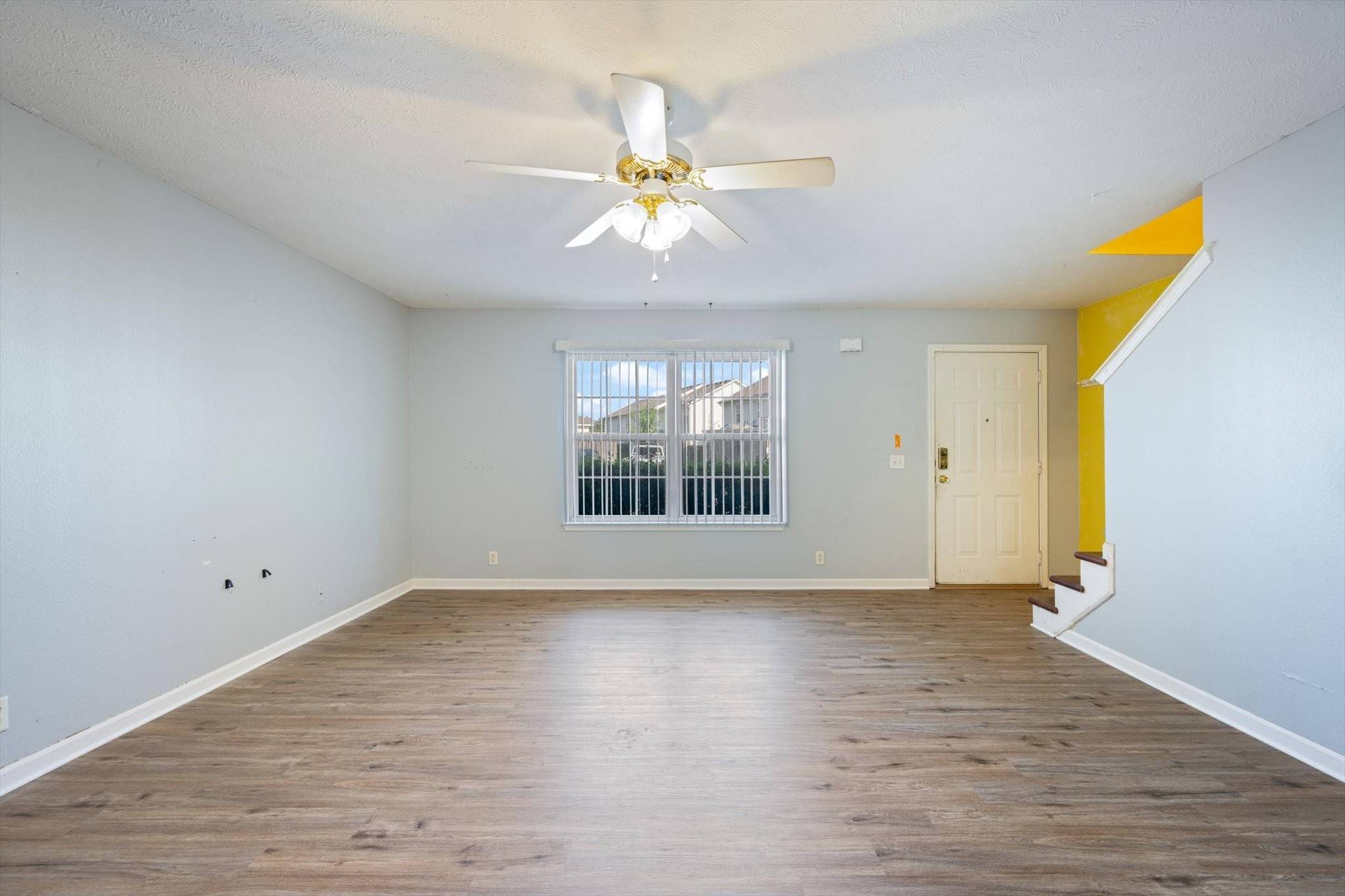 La Vergne, TN 37086,7013 Alon Babayan Arch #E