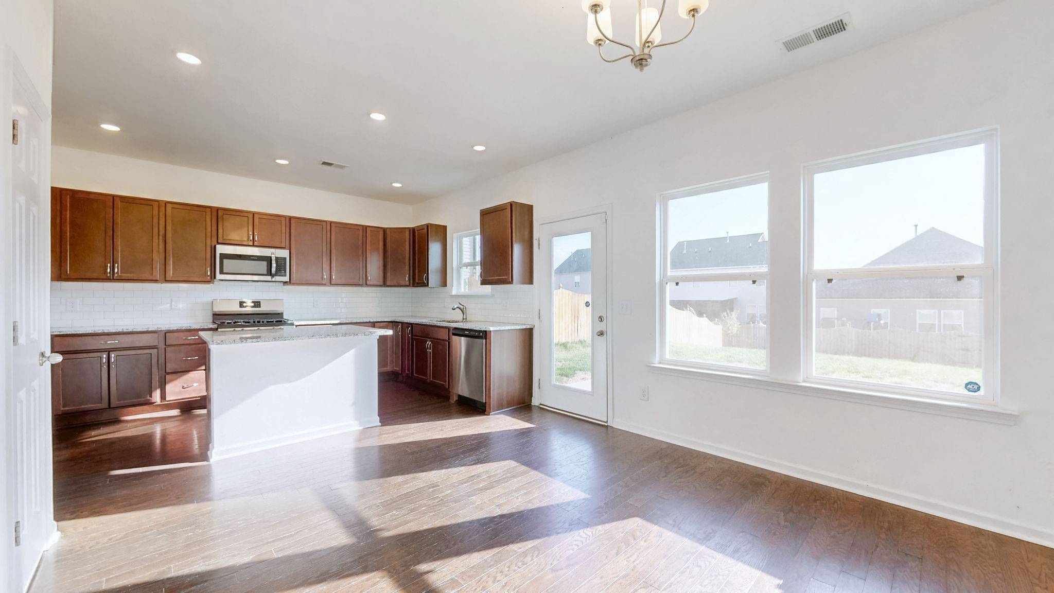 White House, TN 37188,156 Hampshire Way