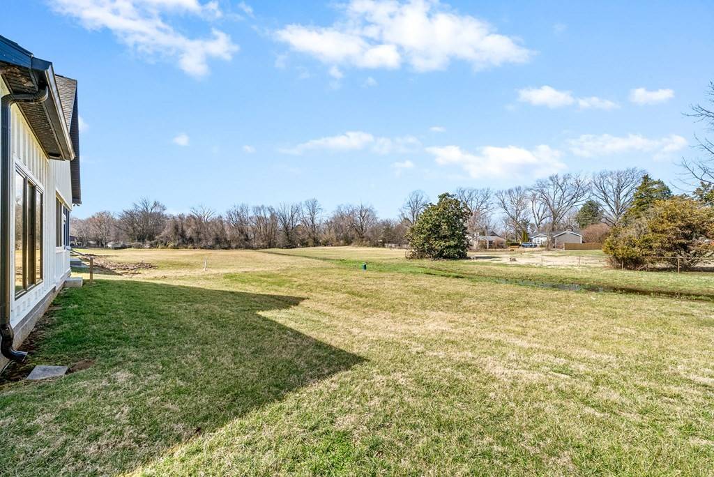 Hopkinsville, KY 42240,398 Irish Cir