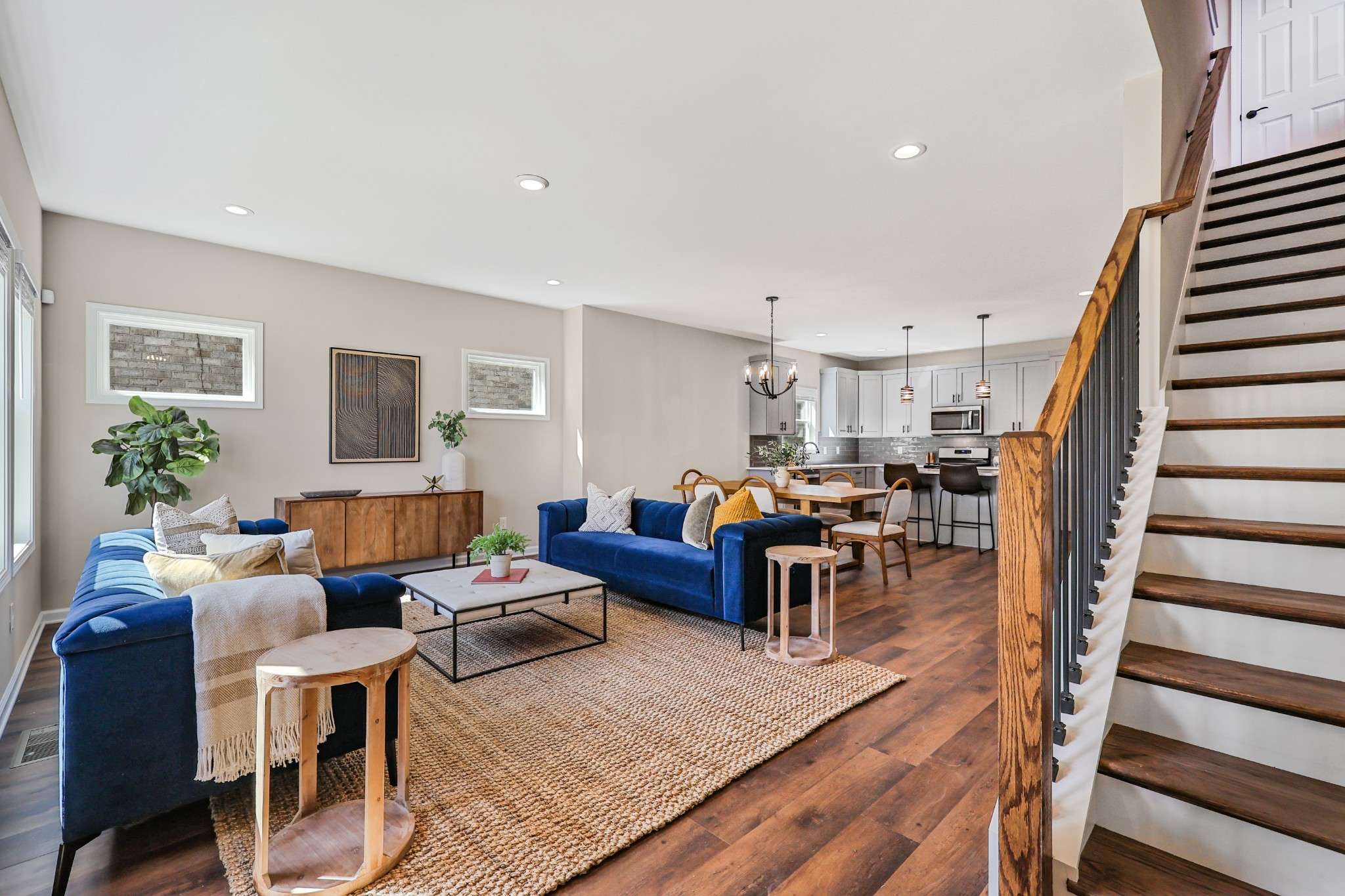 Nashville, TN 37210,86 Maury St