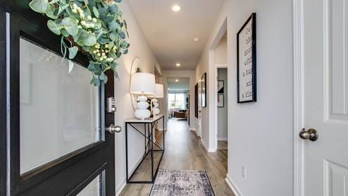 White House, TN 37188,7049 Penny Lane