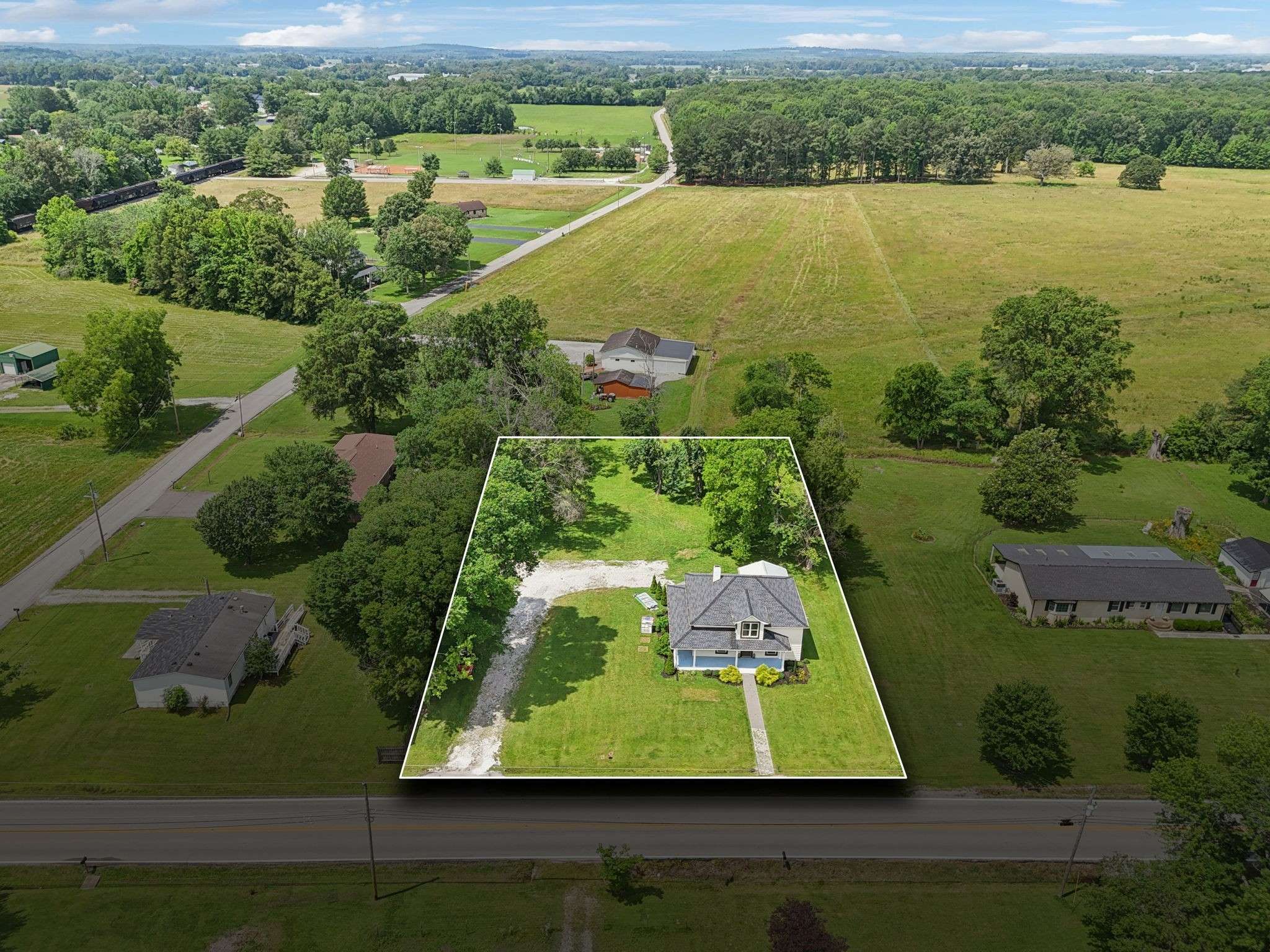 Morrison, TN 37357,511 N Main St