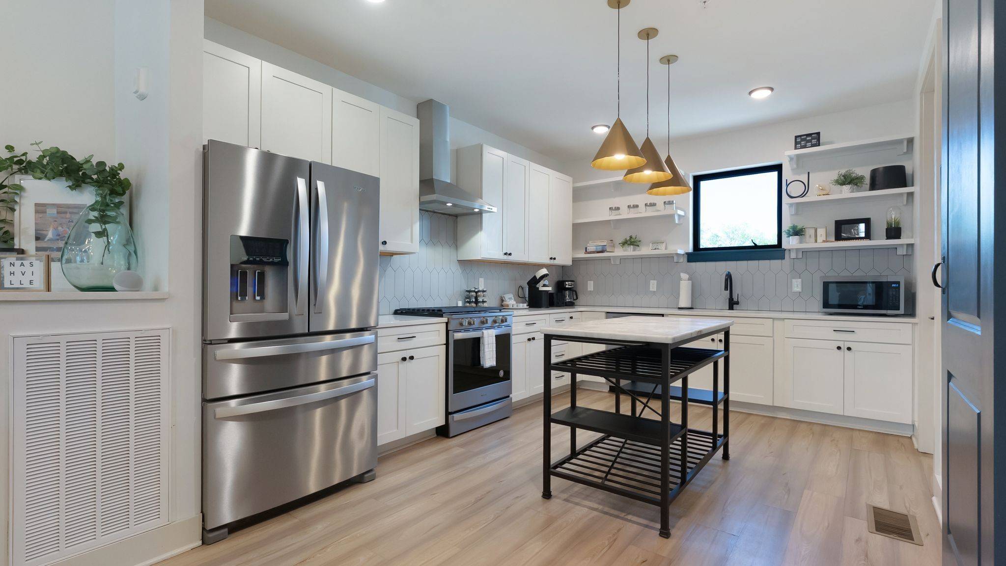 Nashville, TN 37207,402 Cleveland St #3