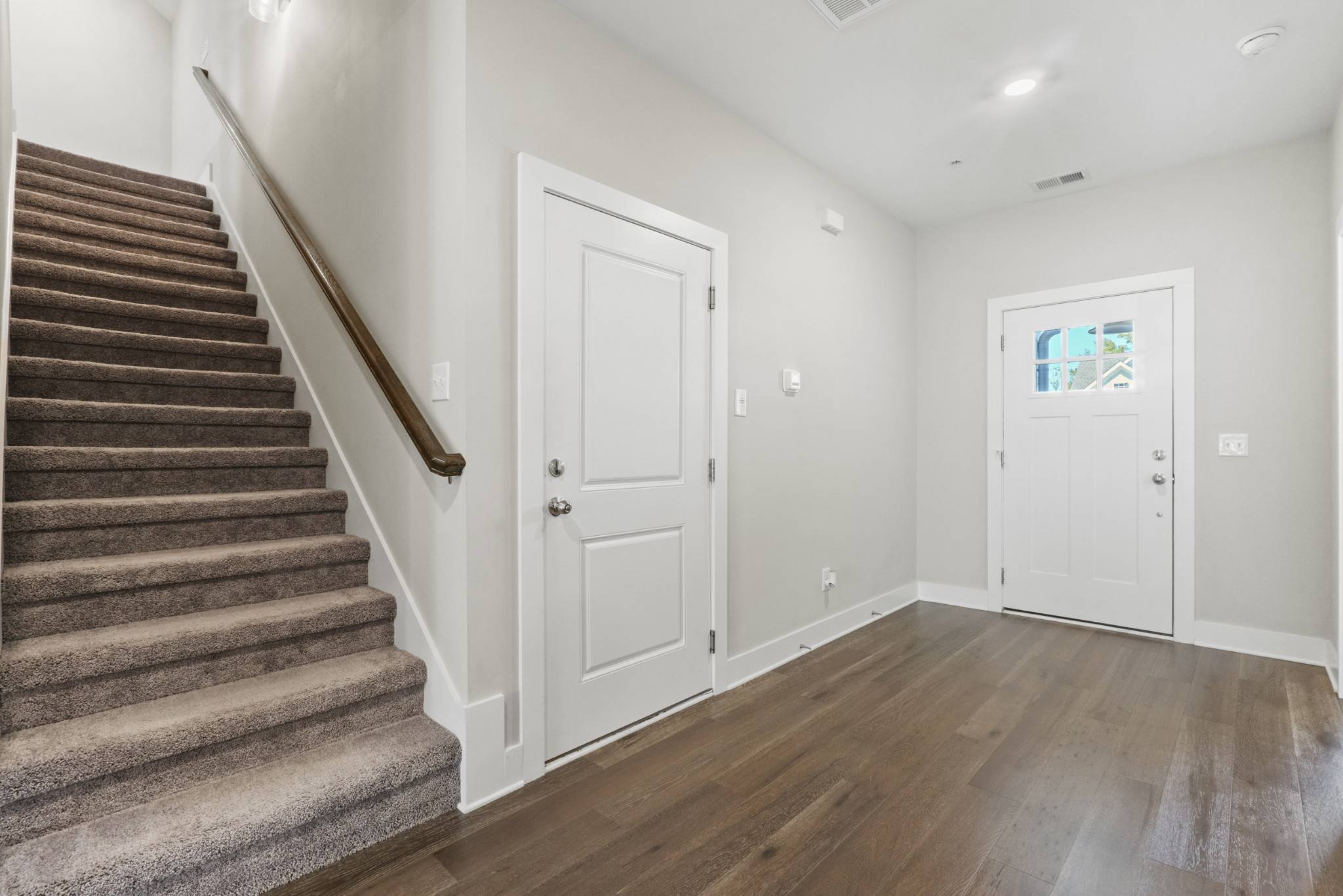 Gallatin, TN 37066,1144 Lock 4 Rd #J4