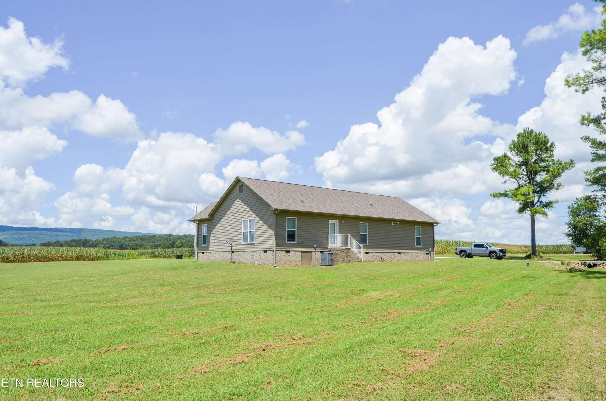 Pikeville, TN 37367,241 Terry Rd