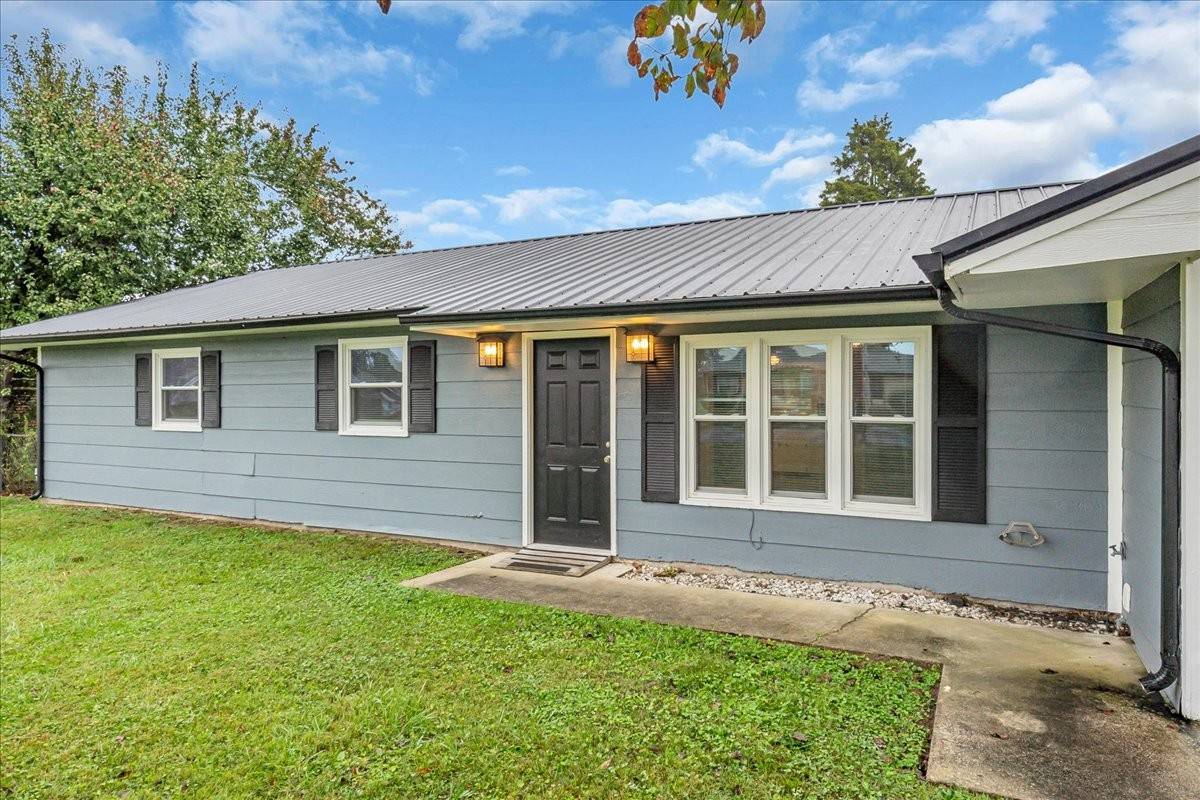 Manchester, TN 37355,1619 Hills Chapel Rd