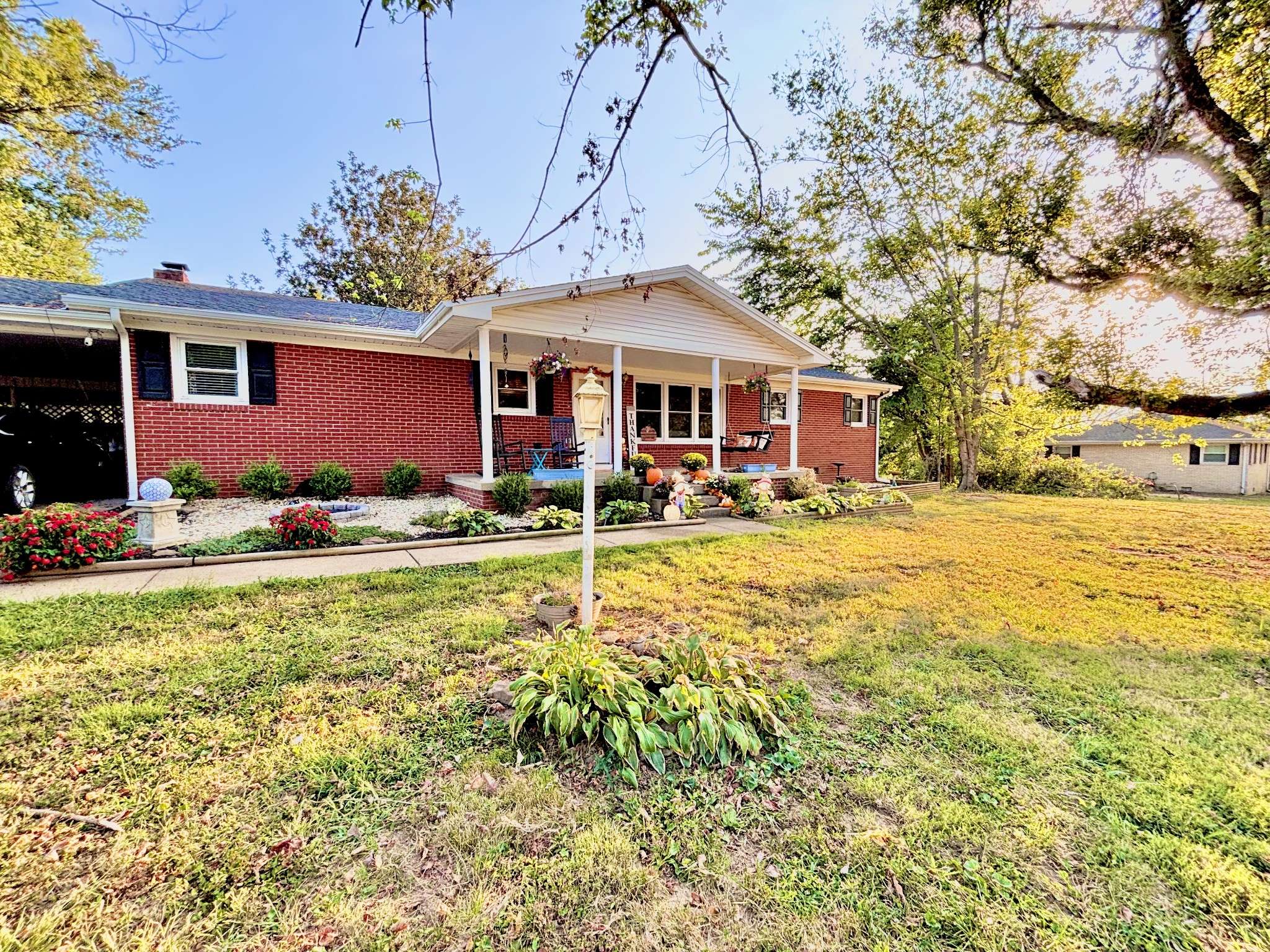 Hopkinsville, KY 42240,2021 Riverbend Rd