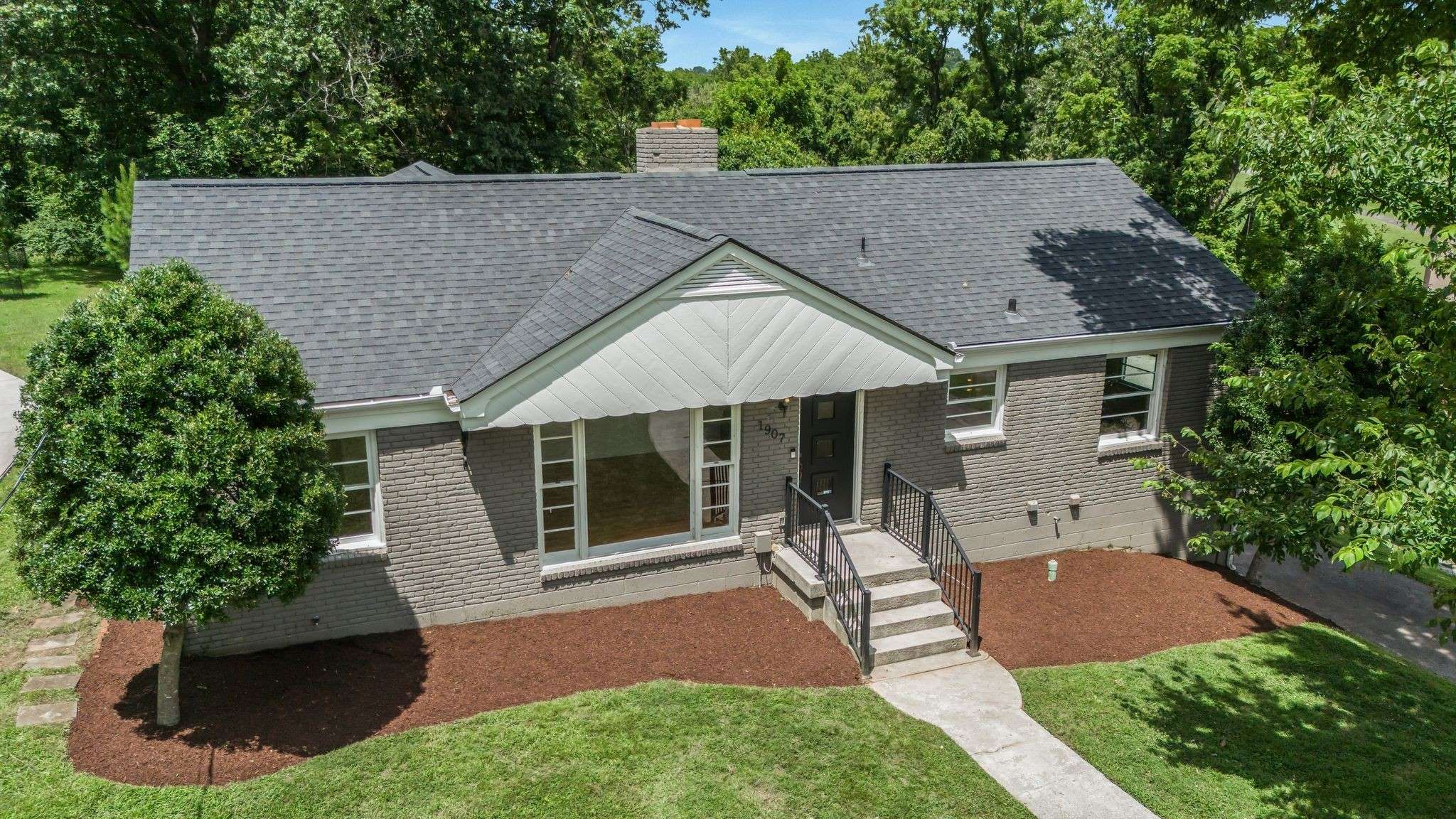 Nashville, TN 37206,1907 Oakhill Dr