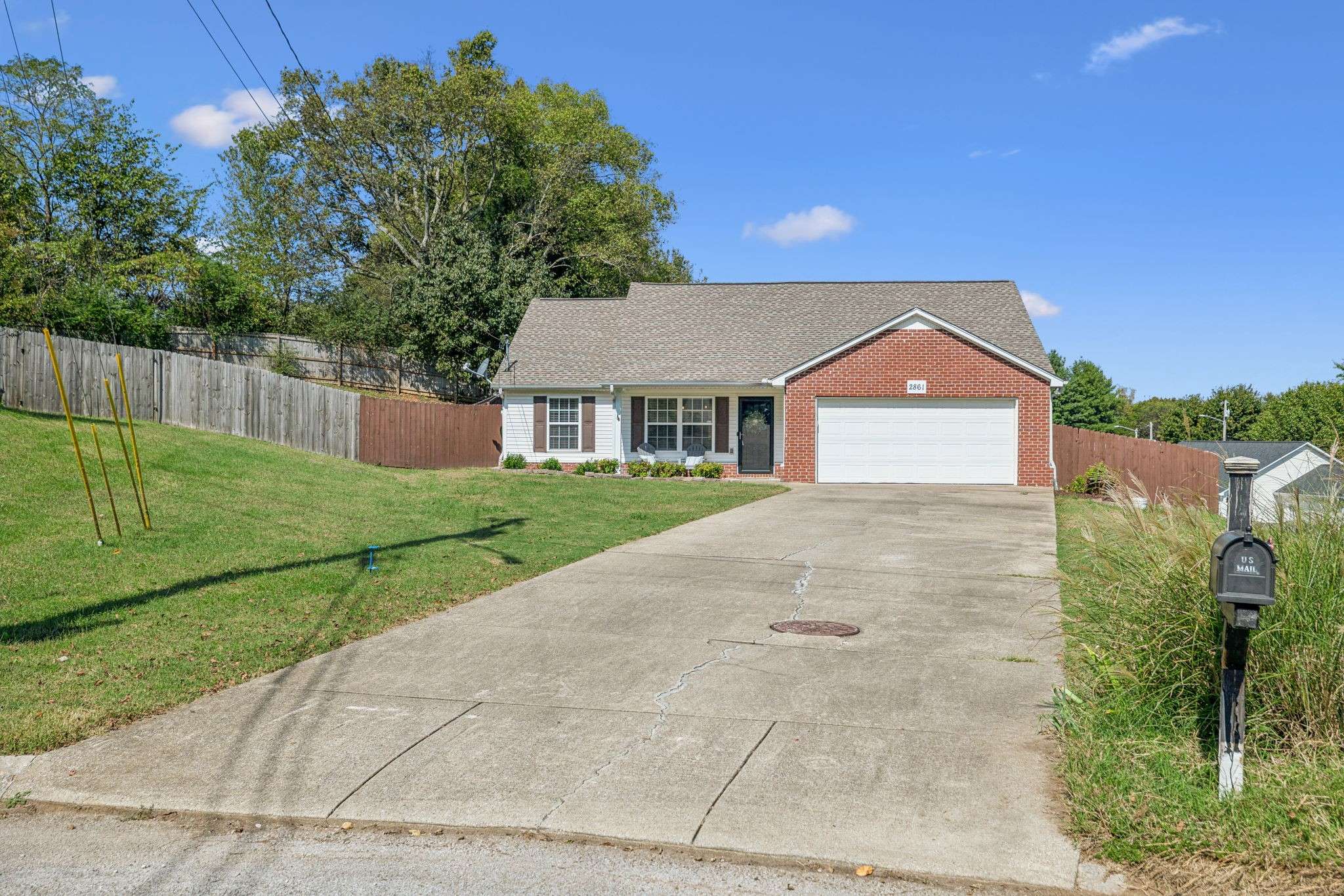 Columbia, TN 38401,2861 Canary Ct