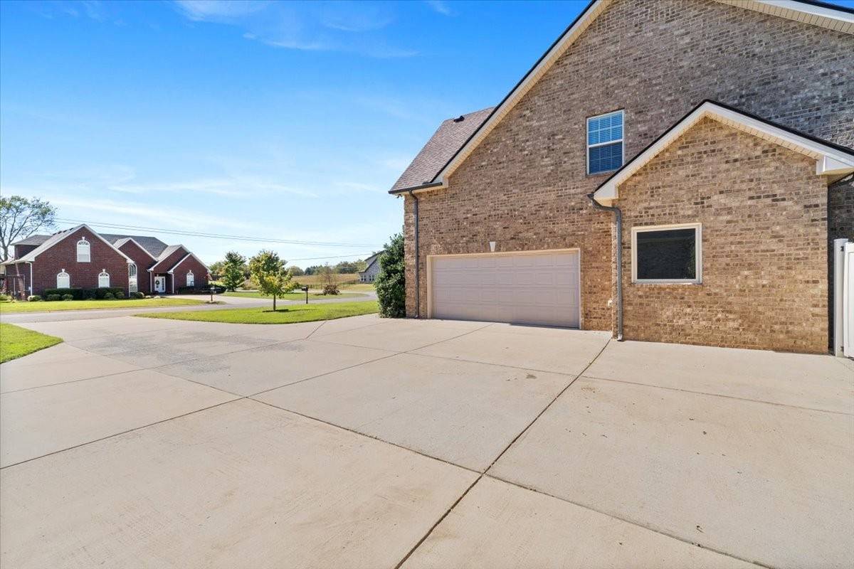 Lascassas, TN 37085,203 Olin McFolin Cv