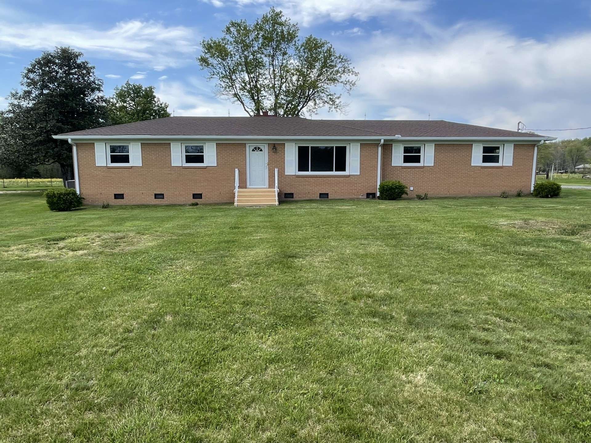 Bradyville, TN 37026,7274 Jim Cummings Hwy