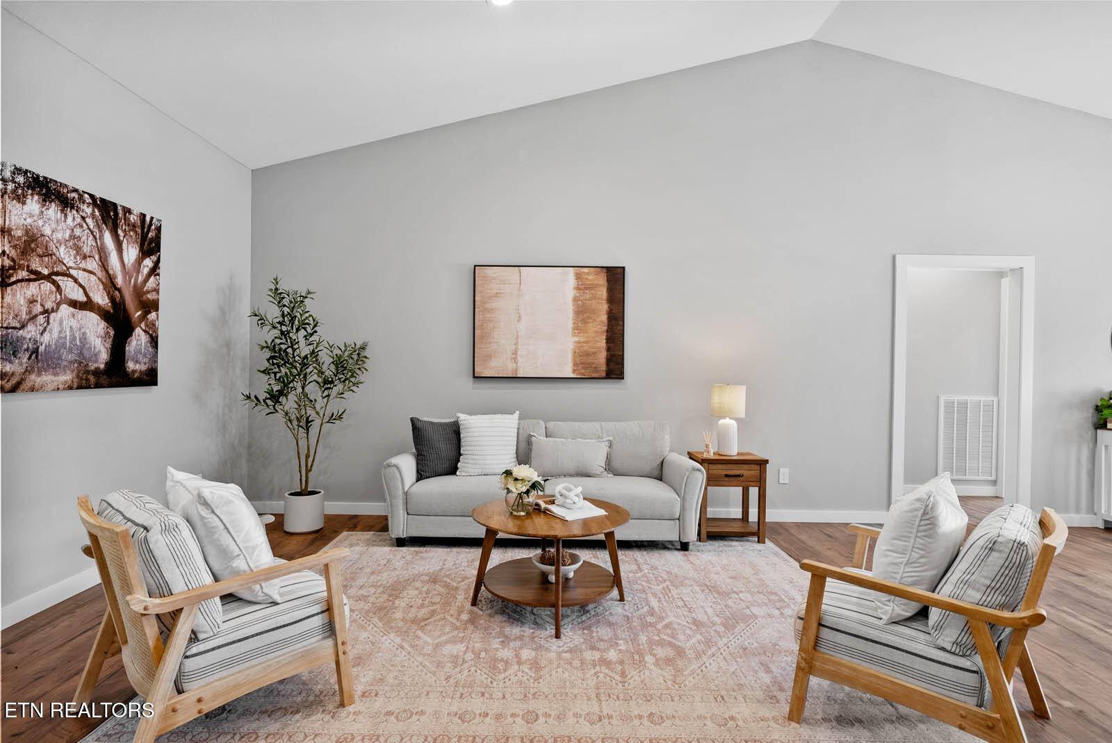 Crossville, TN 38571,447 523 Ferry Bend Tr