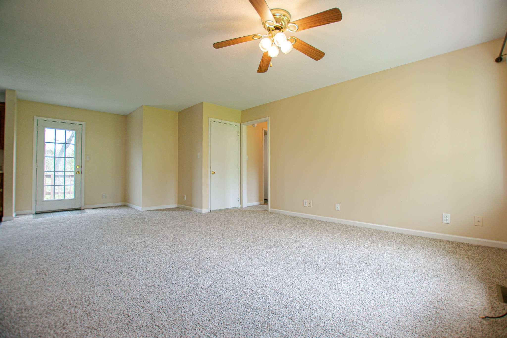 Clarksville, TN 37040,563 Briarwood Drive