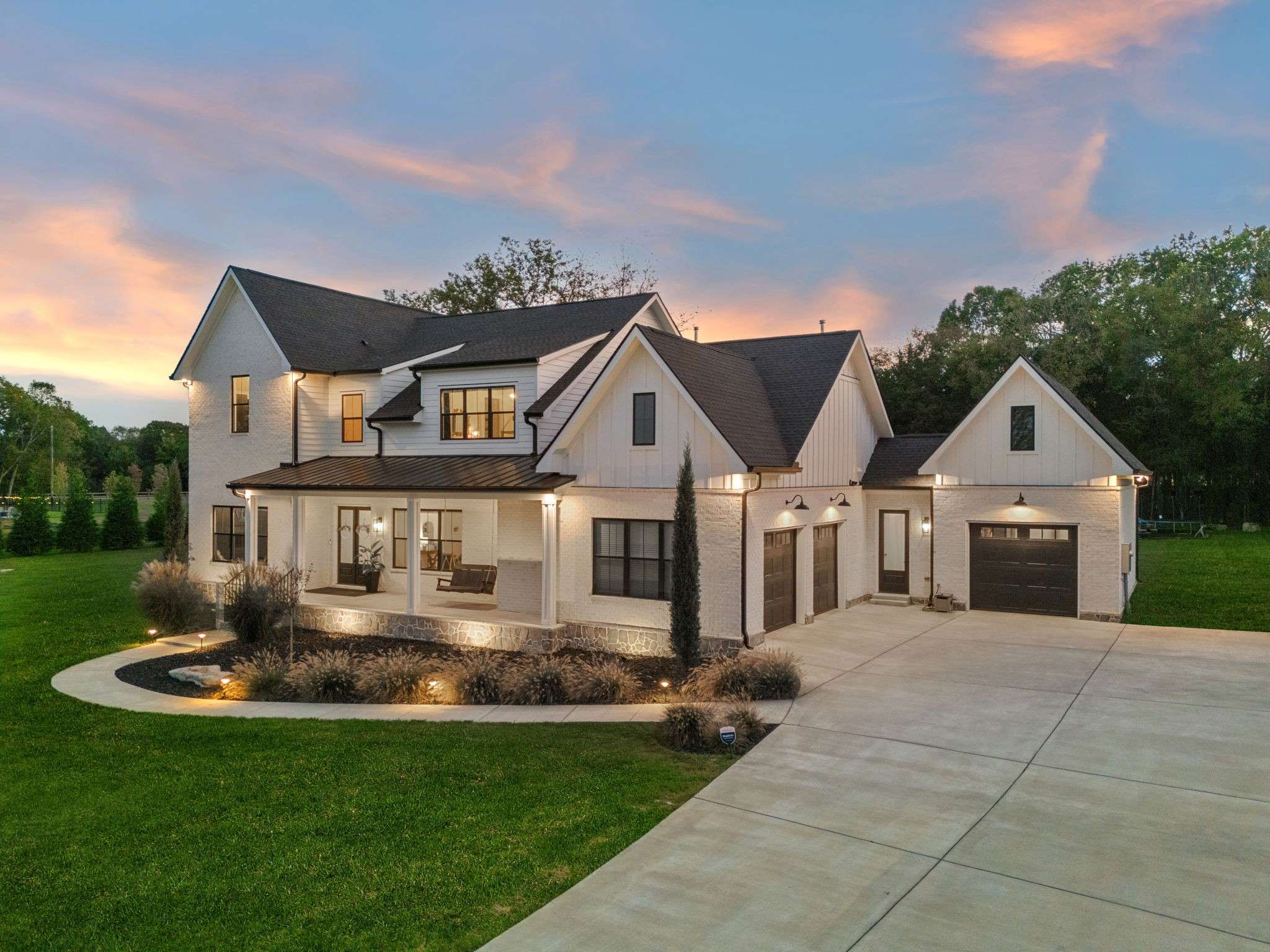 Murfreesboro, TN 37127,5786 Manchester Pike