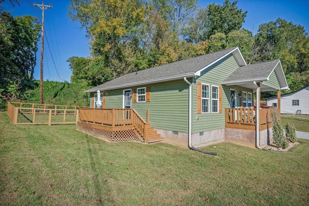 Sparta, TN 38583,330 Flatt St