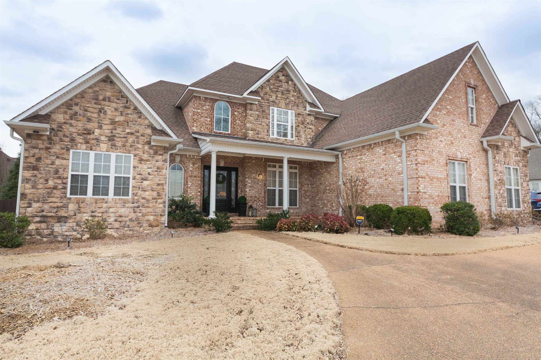 Jackson, TN 38305,40 DARLINGTON CV