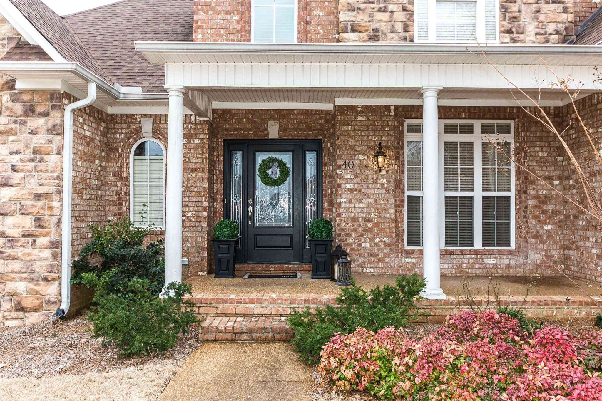 Jackson, TN 38305,40 DARLINGTON CV