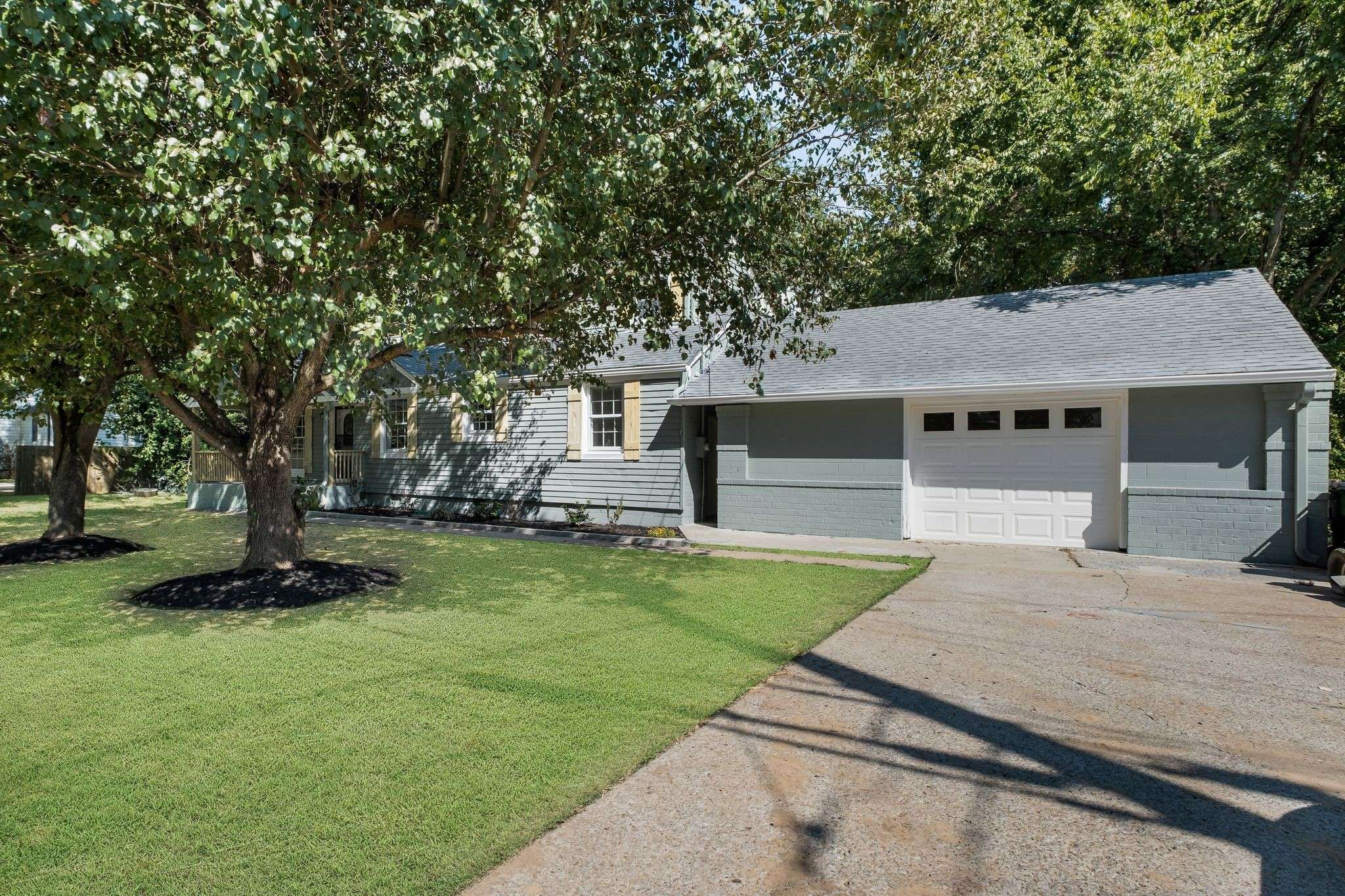 Nashville, TN 37211,932 Drummond Dr