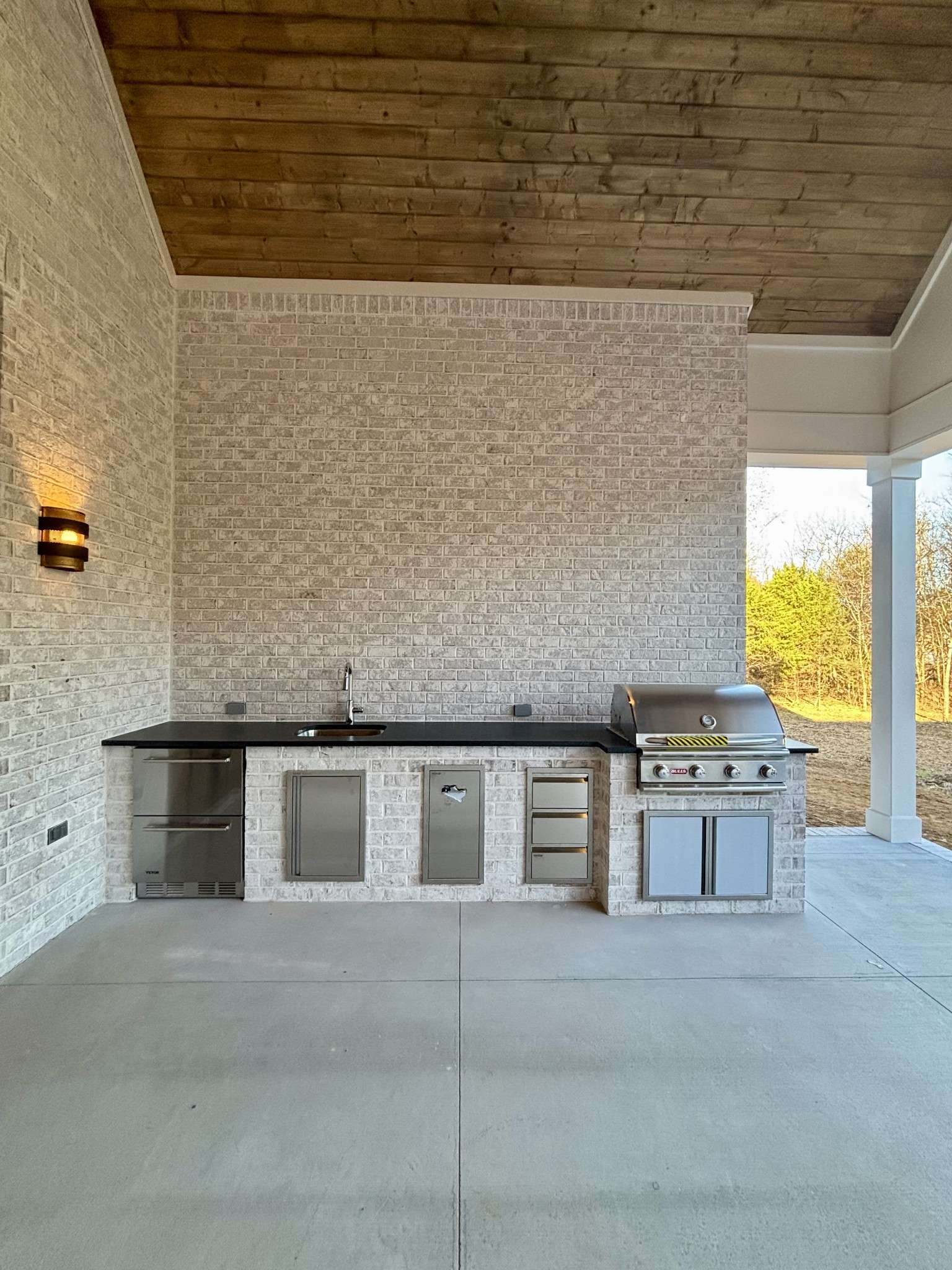 Spring Hill, TN 37174,2412 Joe Brown Rd